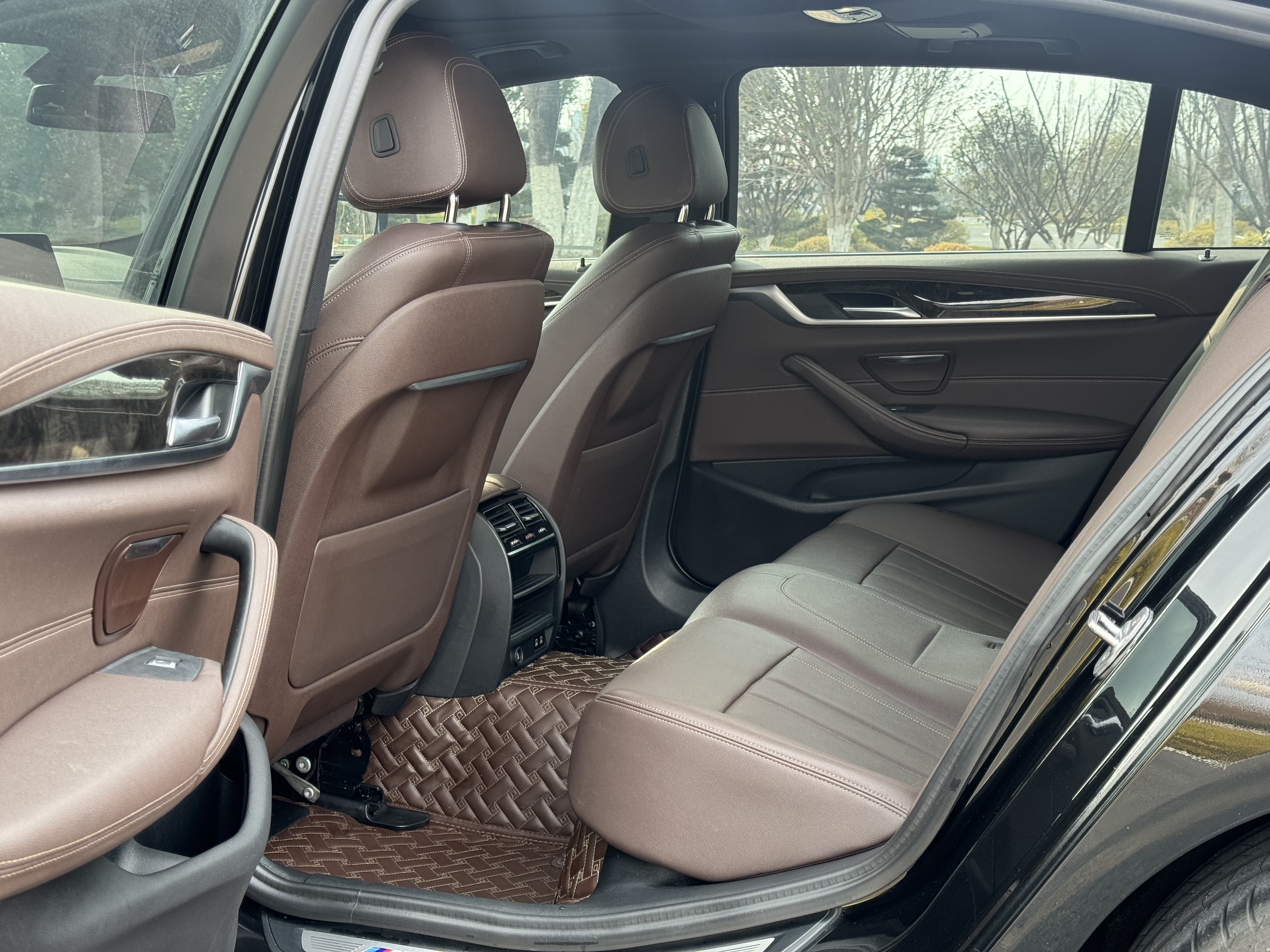 BMW 5 Series 2019 #6 BMW 5 Series 2019 car image #6