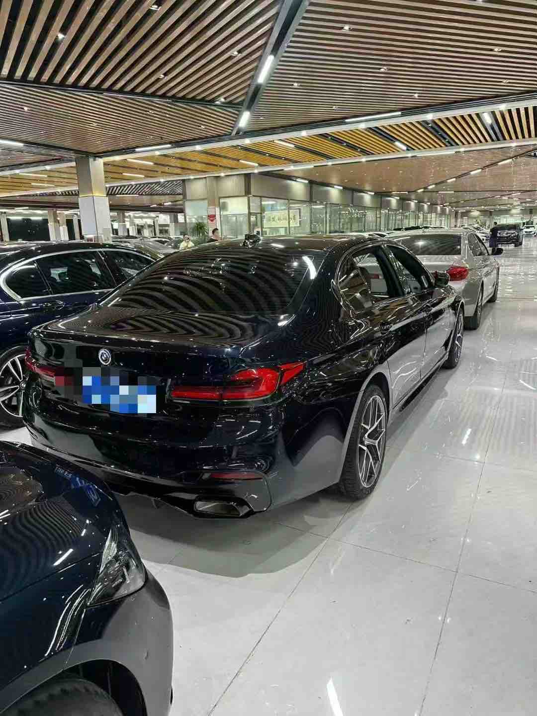 BMW 5 Series 2020 #6 BMW 5 Series 2020 car image #6
