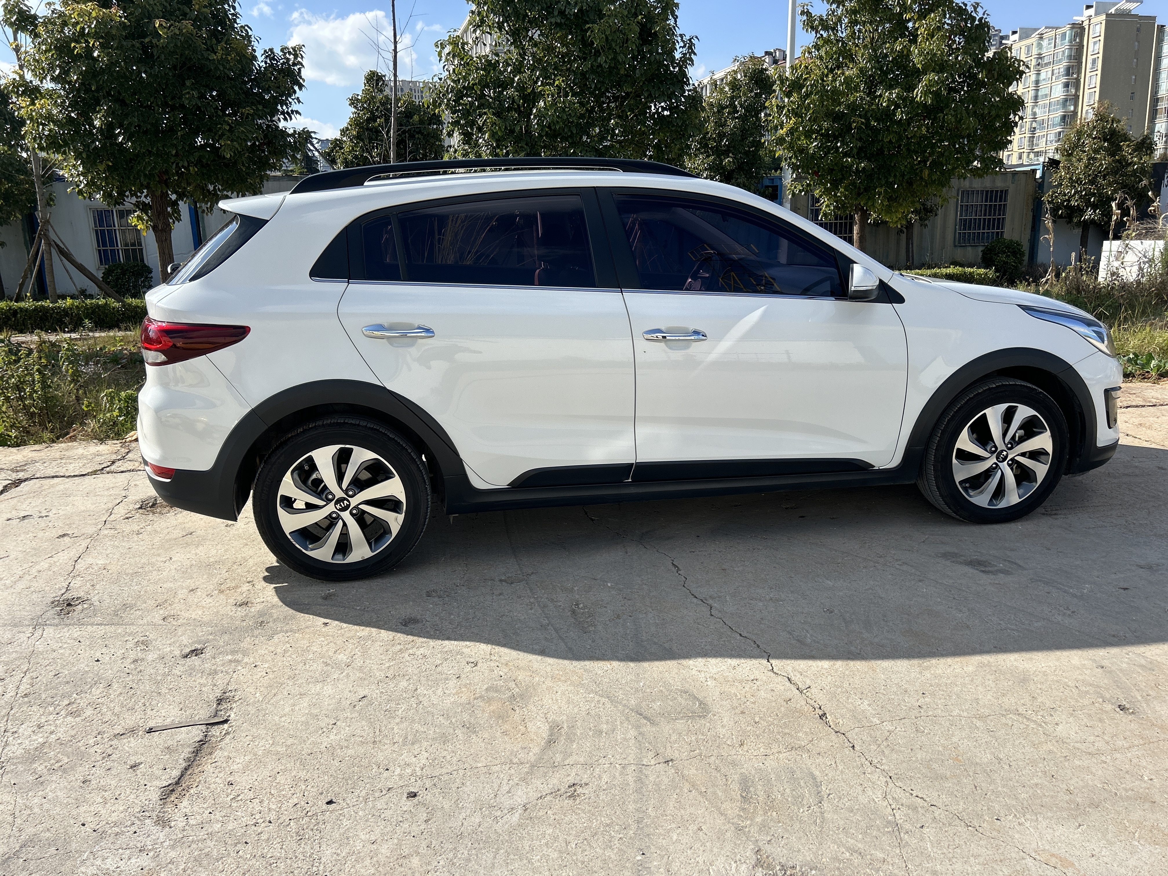 Kia Rio Cross 2018 صورة سيارة #6