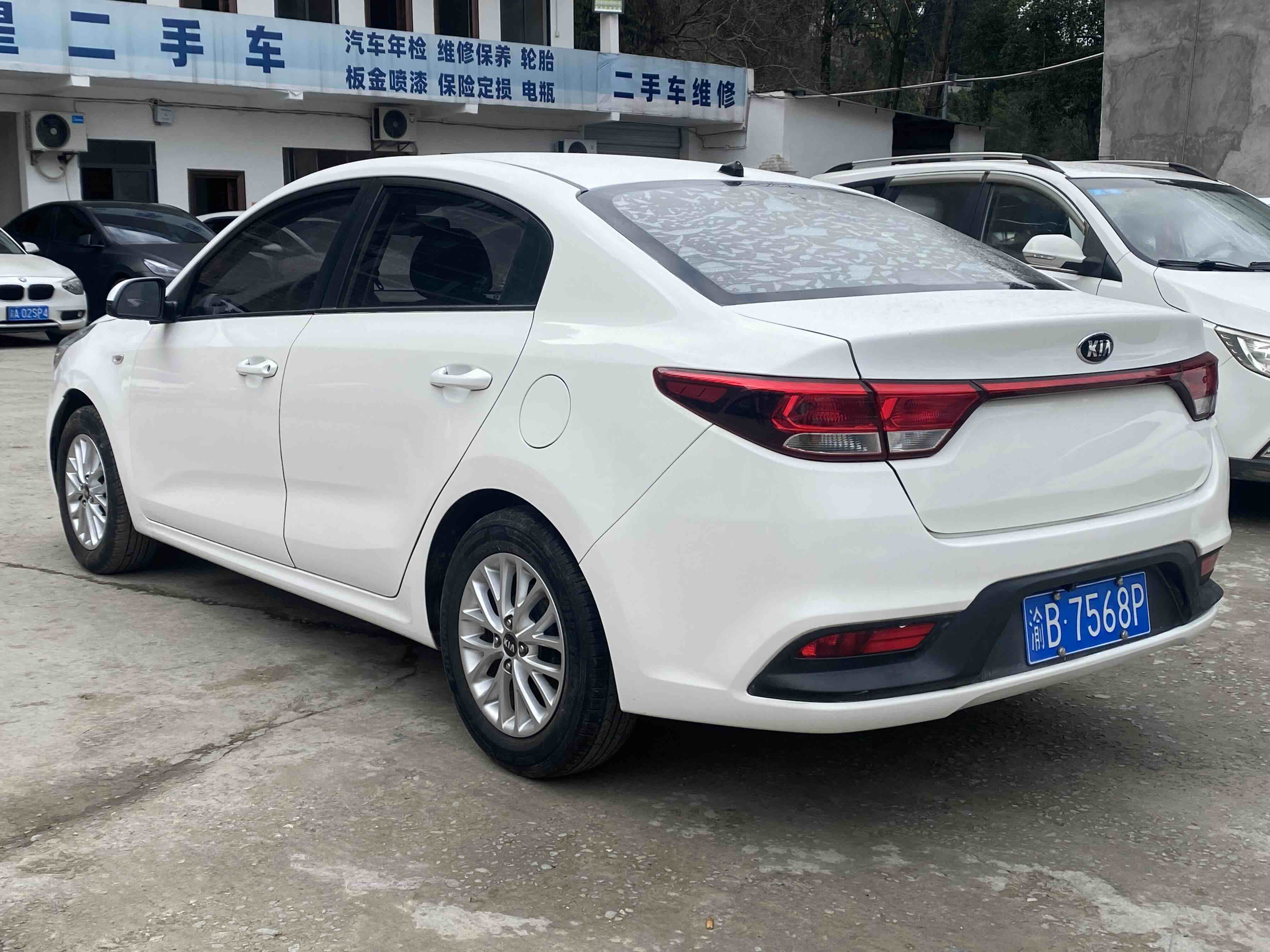 起亚 起亚K2 2018 汽车图片 #6