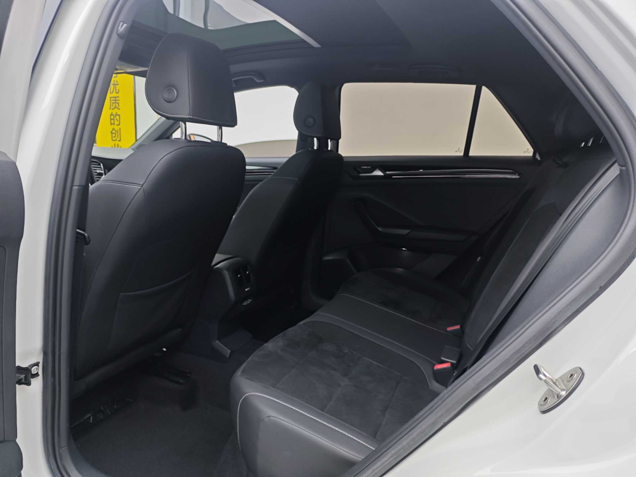 T-Roc 2020 #6 T-Roc 2020 car image #6