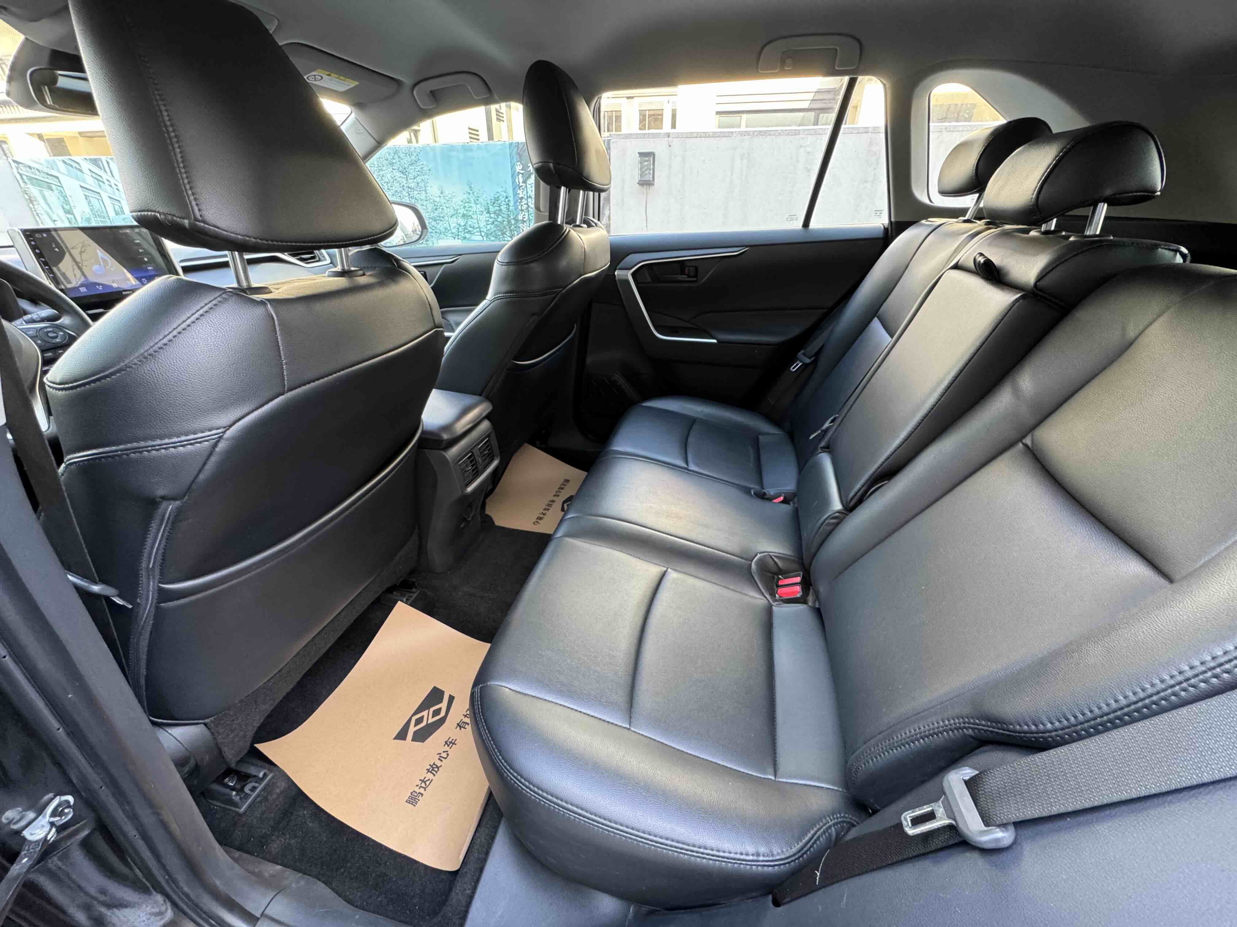 Toyota RAV4 2020 car image #6