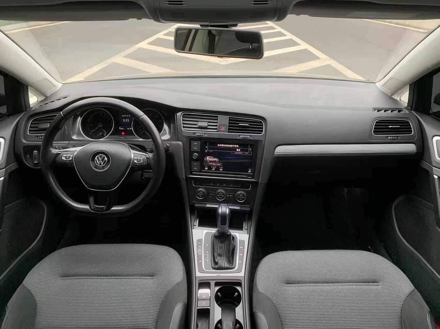 Volkswagen Golf Pure Electric 2020 imagen de coche #6