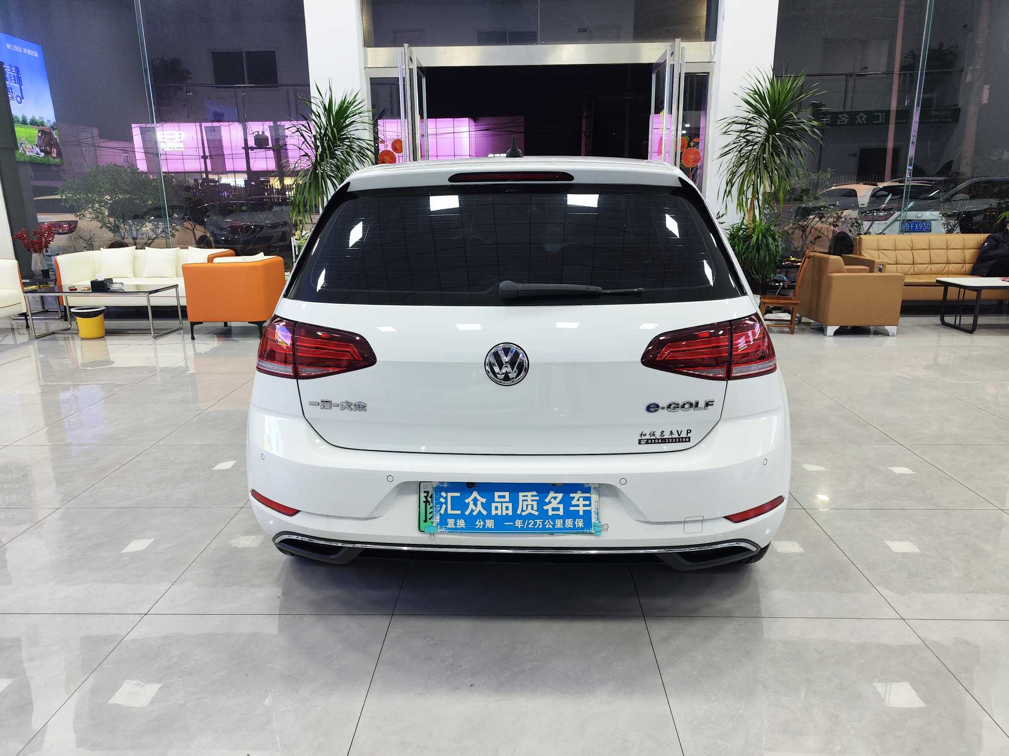 Volkswagen Golf Pure Electric 2020 car image #6