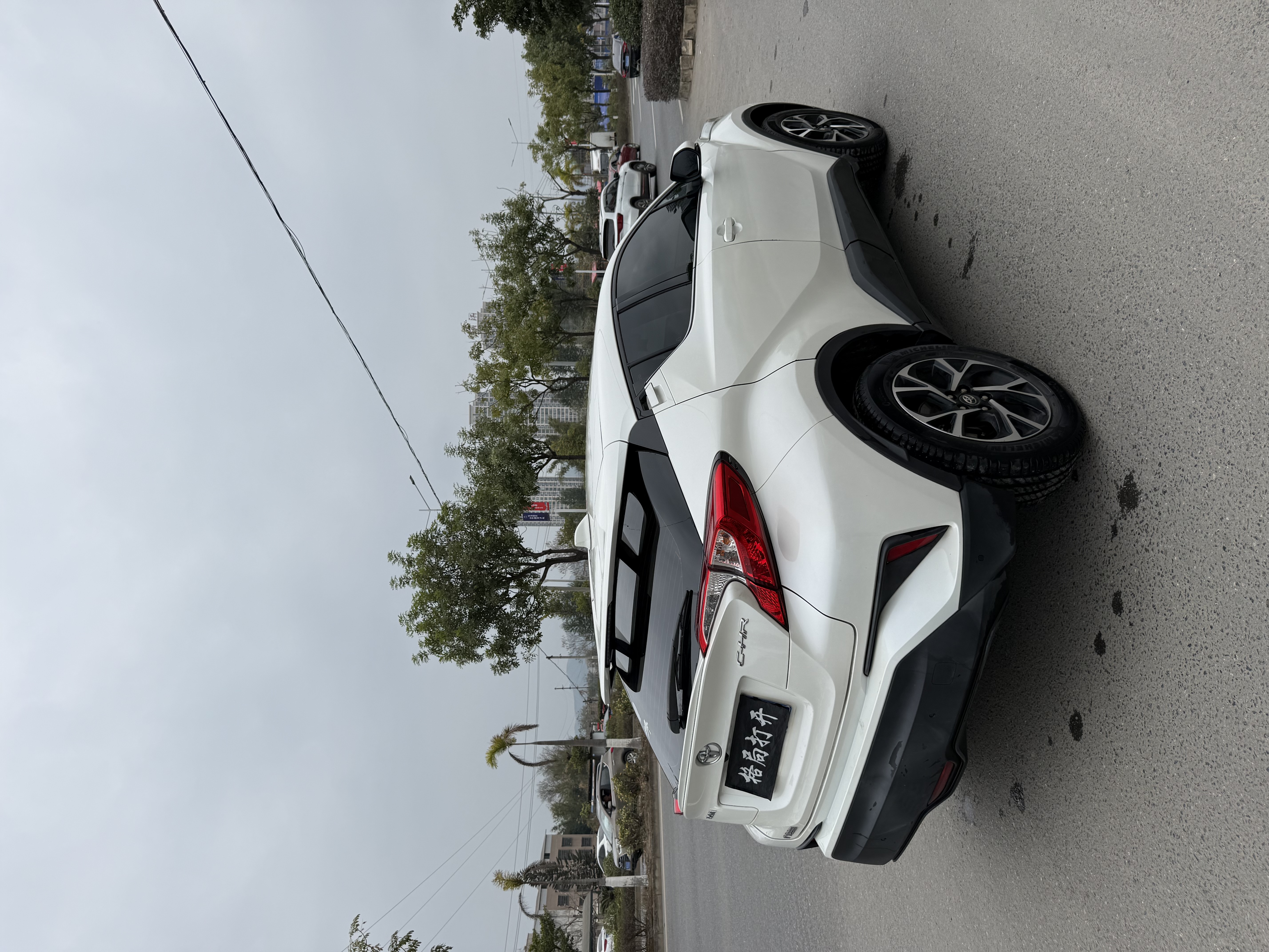 Toyota C-HR 2021 immagine di auto #6