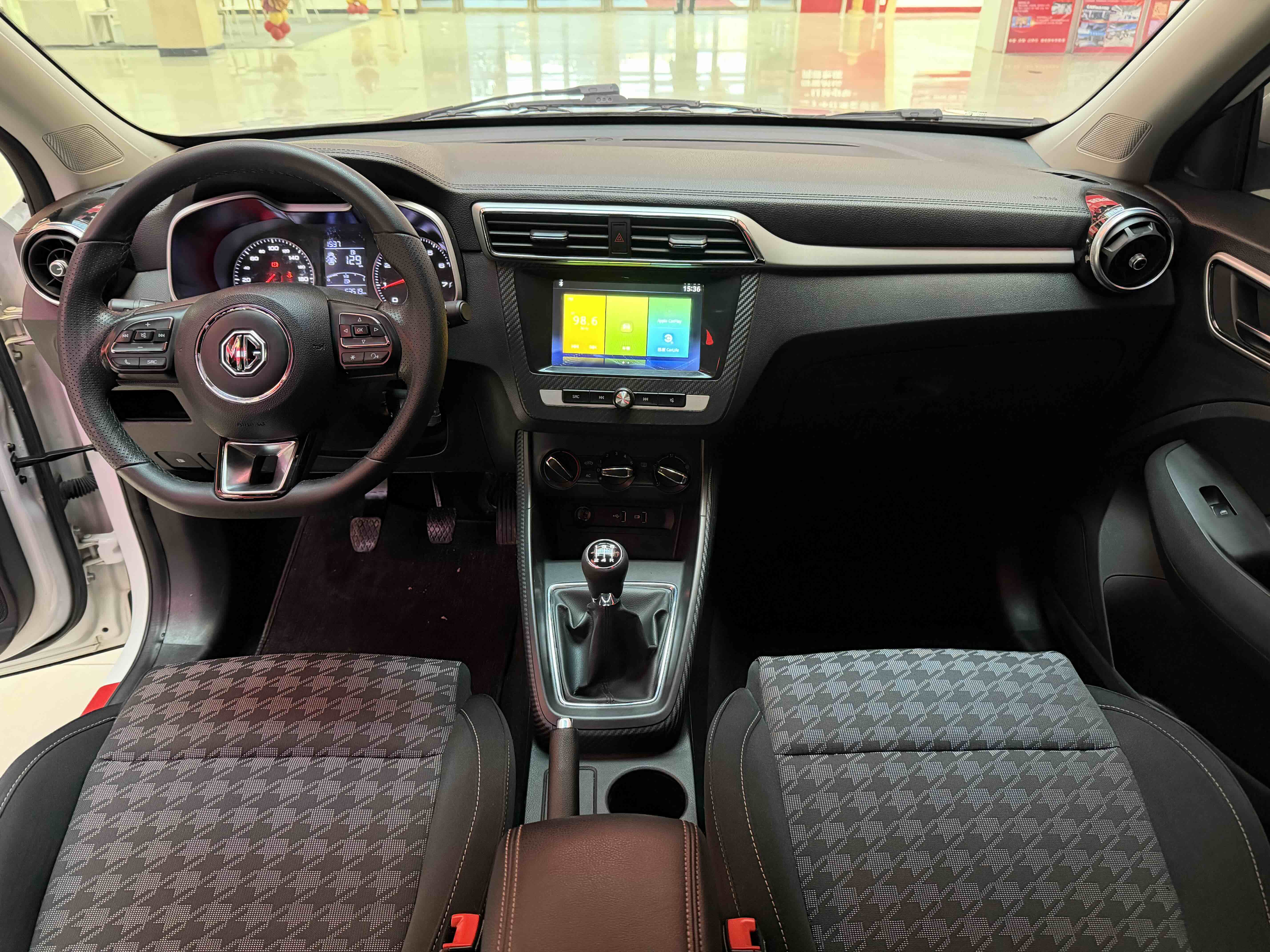 MG ZS 2020 car image #6