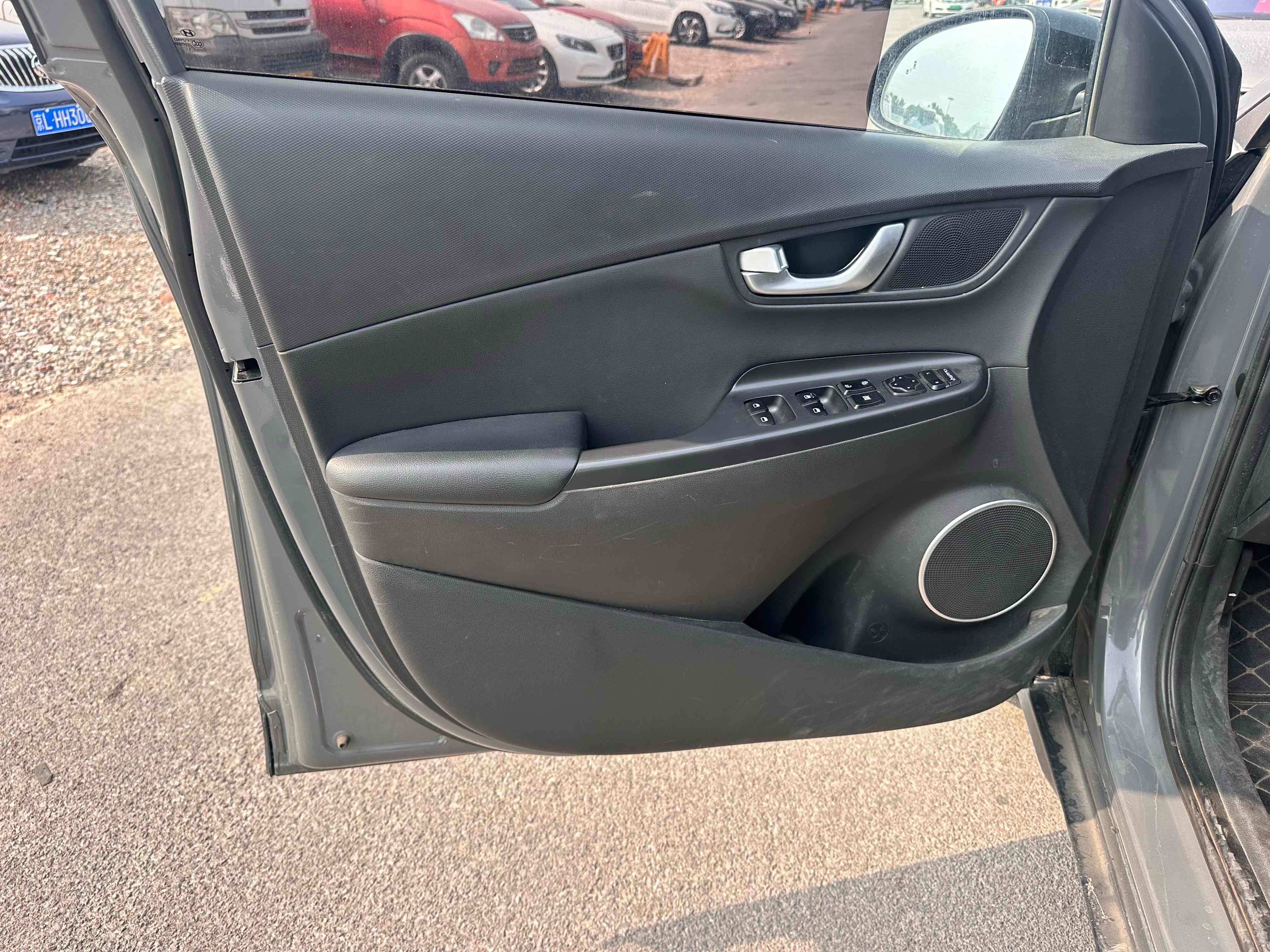 Hyundai Kona EV 2019 car image #6