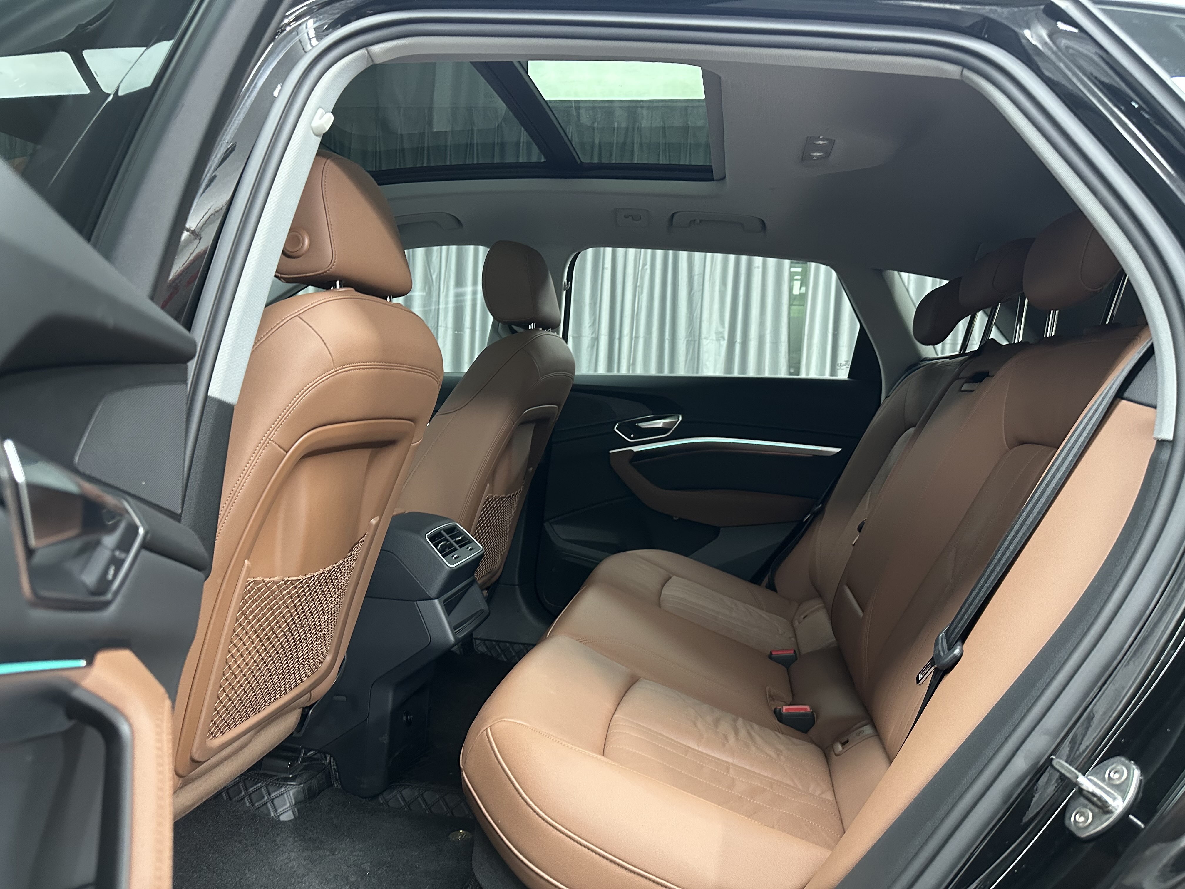 Audi e-tron (Imported) 2020 car image #6