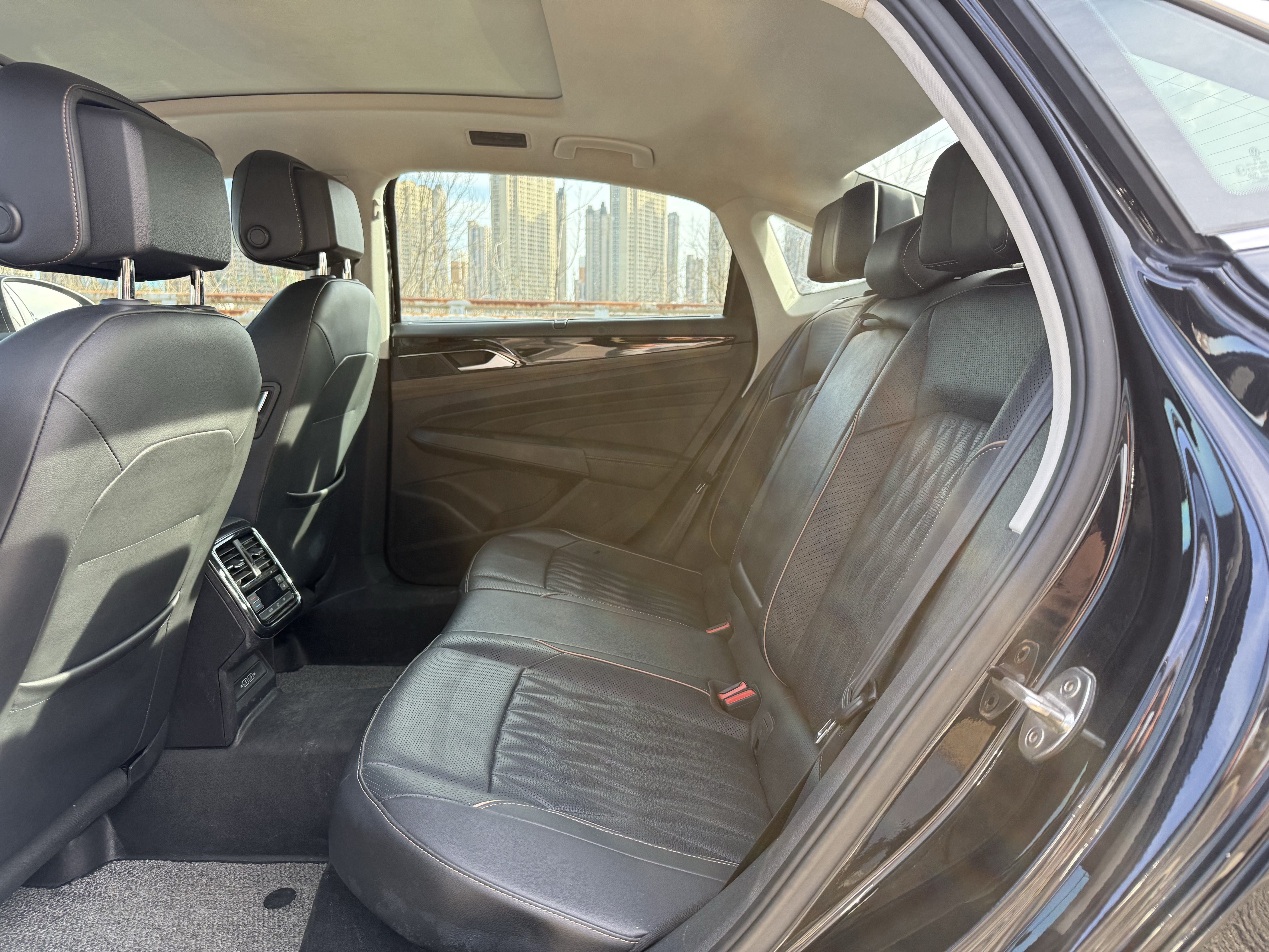 Volkswagen Passat New Energy 2021 immagine di auto #6