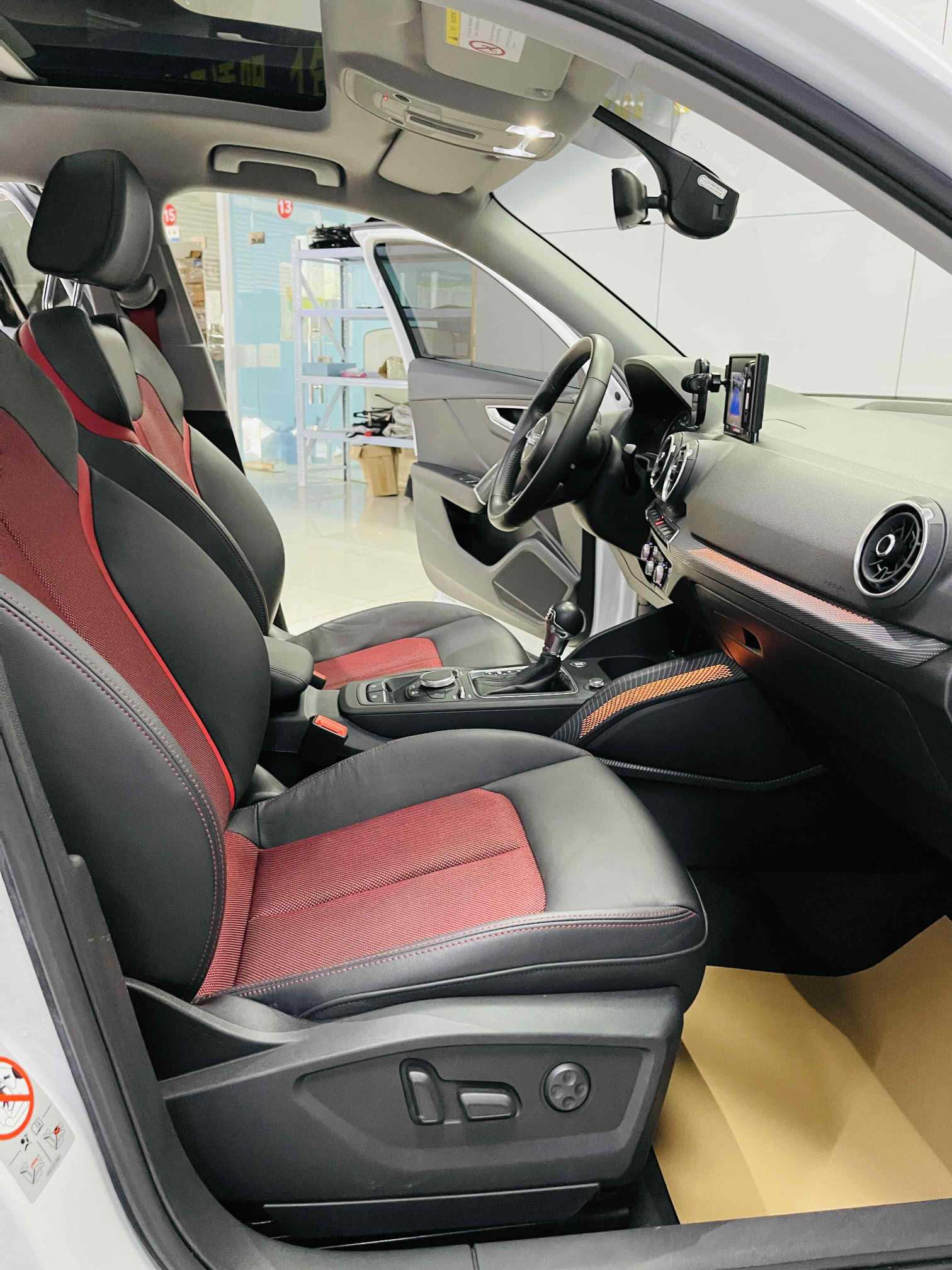 Q2L 2020 #6 Q2L 2020 car image #6