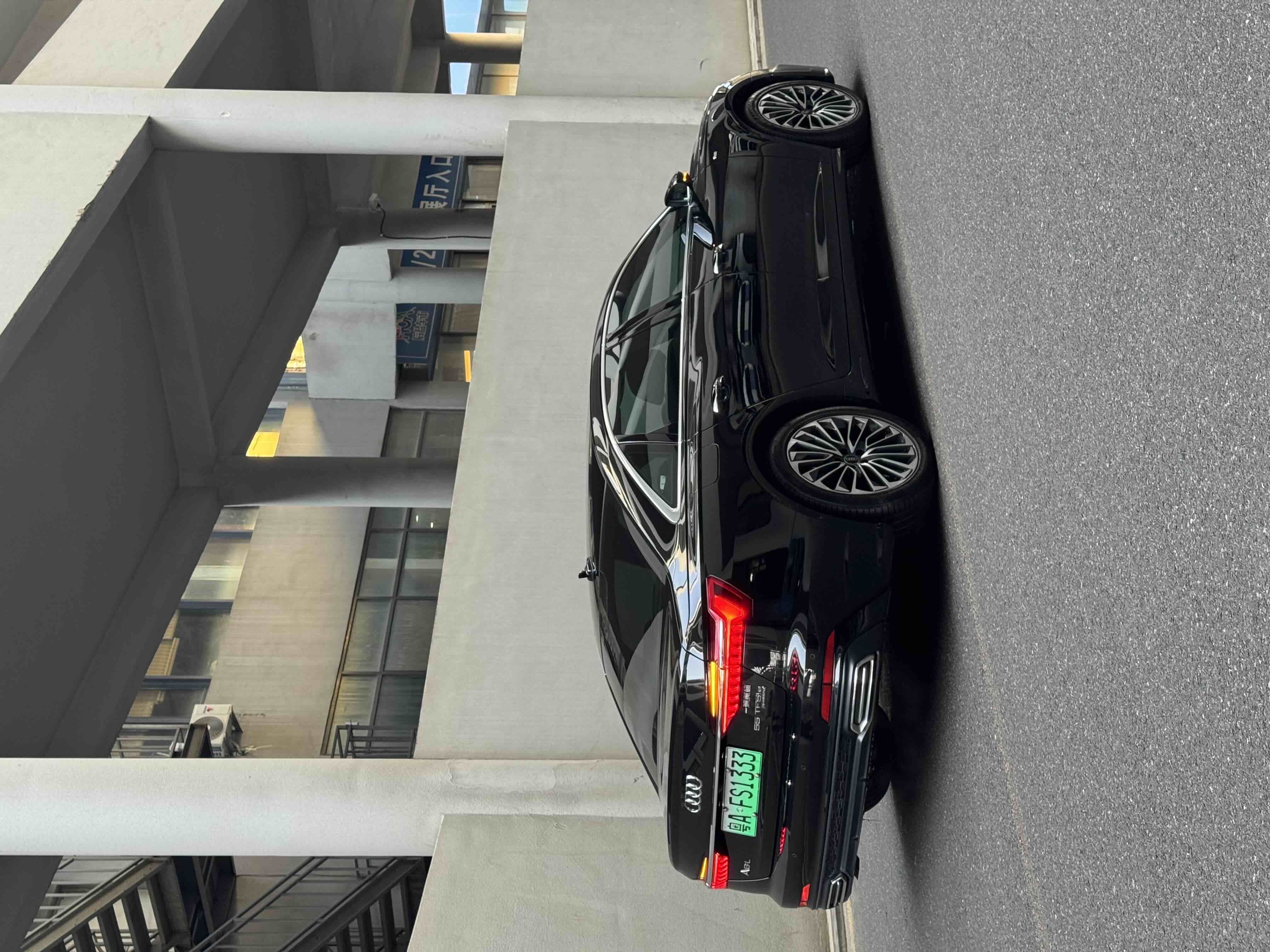 Audi A6L New Energy 2022 #6 Audi A6L New Energy 2022 car image #6