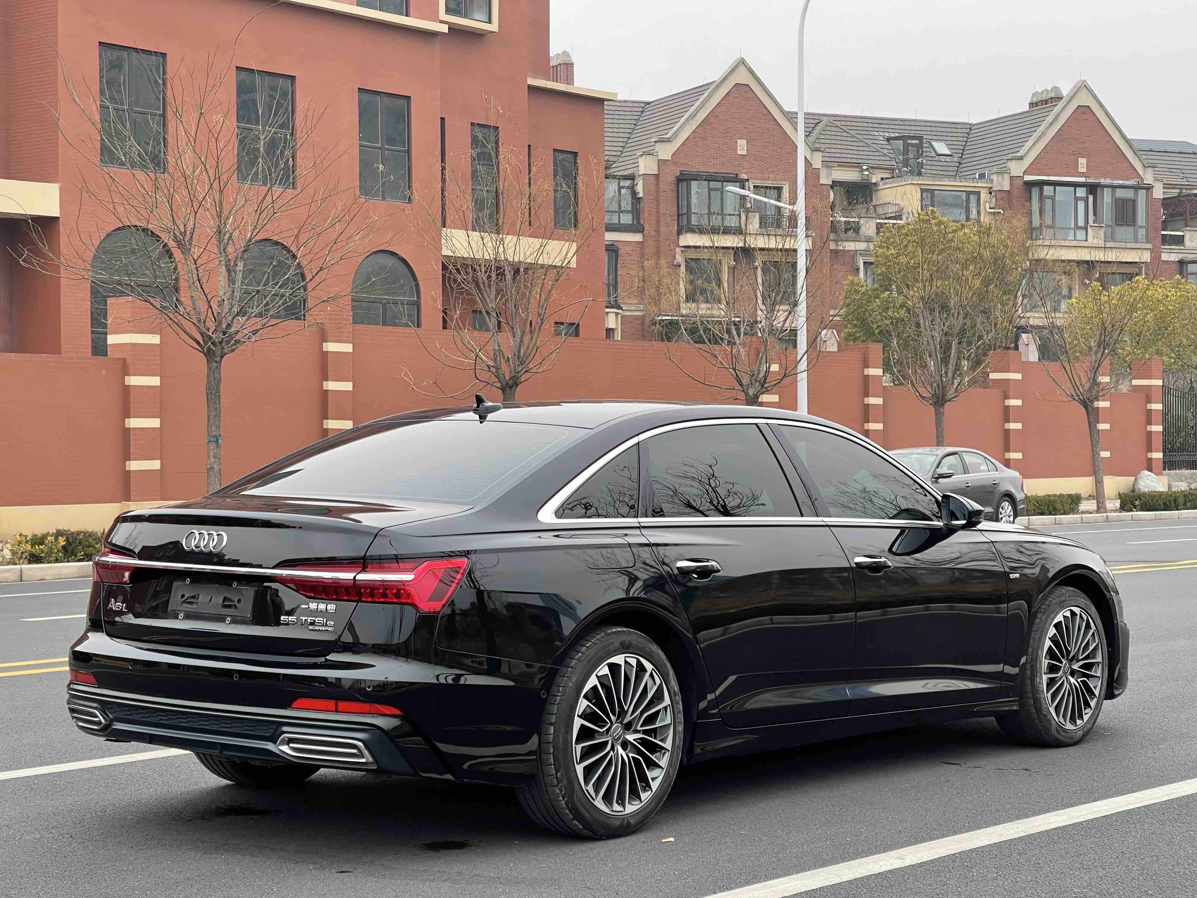 Audi A6L New Energy 2020 #6 Audi A6L New Energy 2020 car image #6