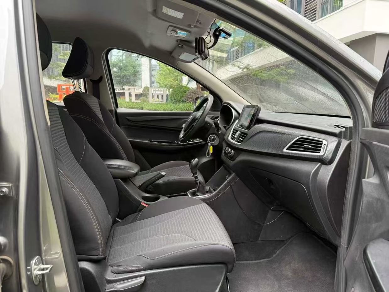 五菱汽车 五菱730 2020 汽车图片 #6