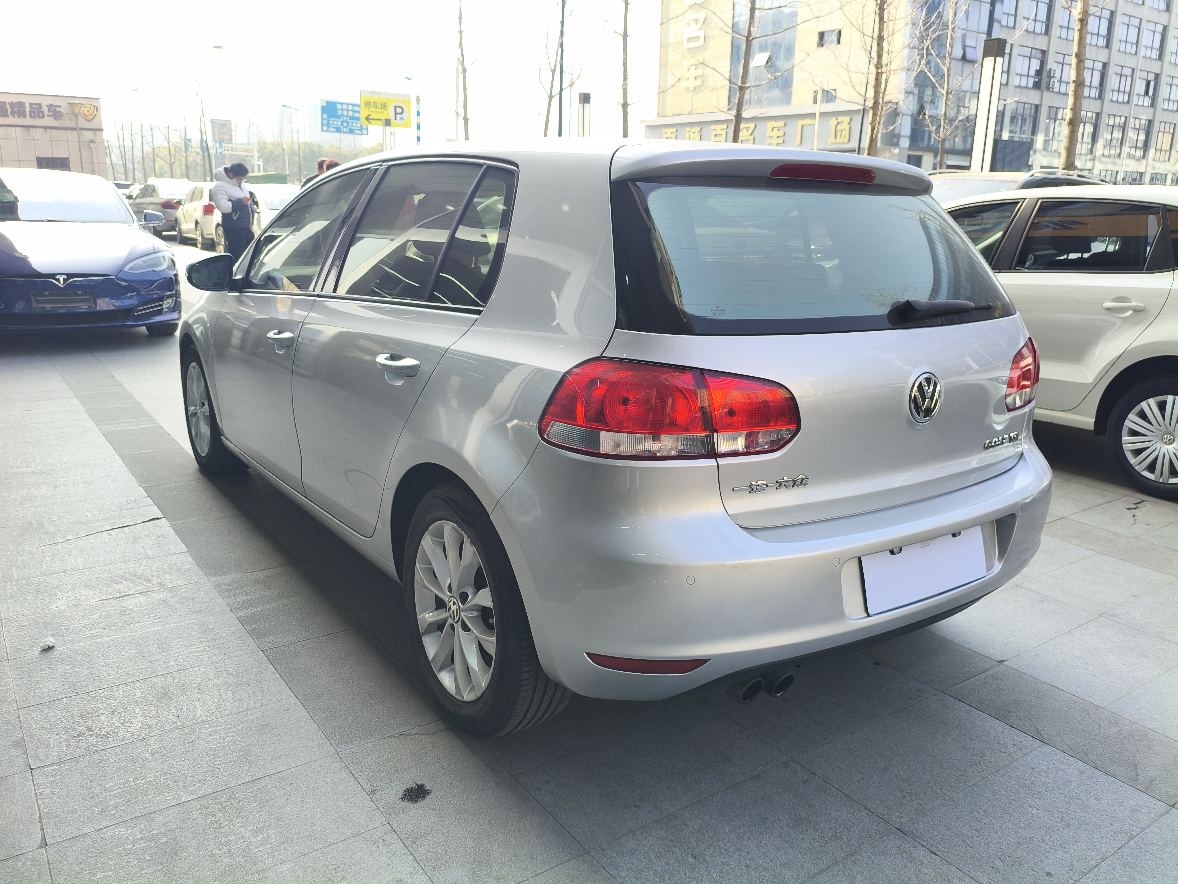 Volkswagen Golf 2010 изображение автомобиля #6