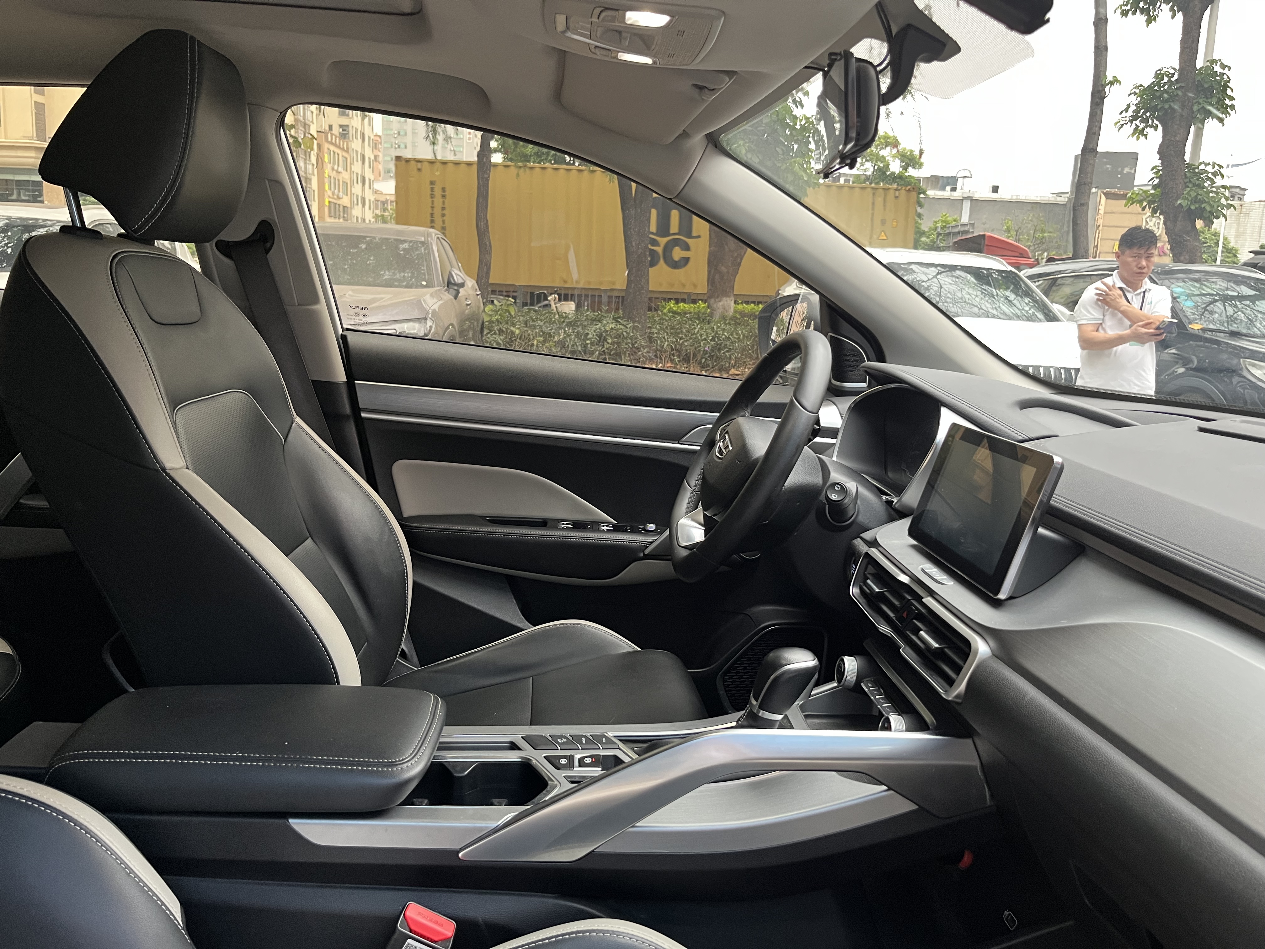 GEELY Coolray 2020 car image #6
