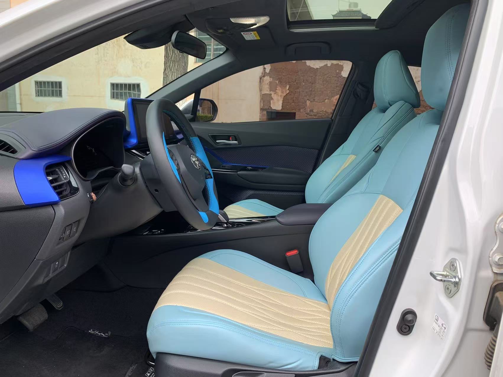 Toyota C-HR EV 2021 immagine di auto #6