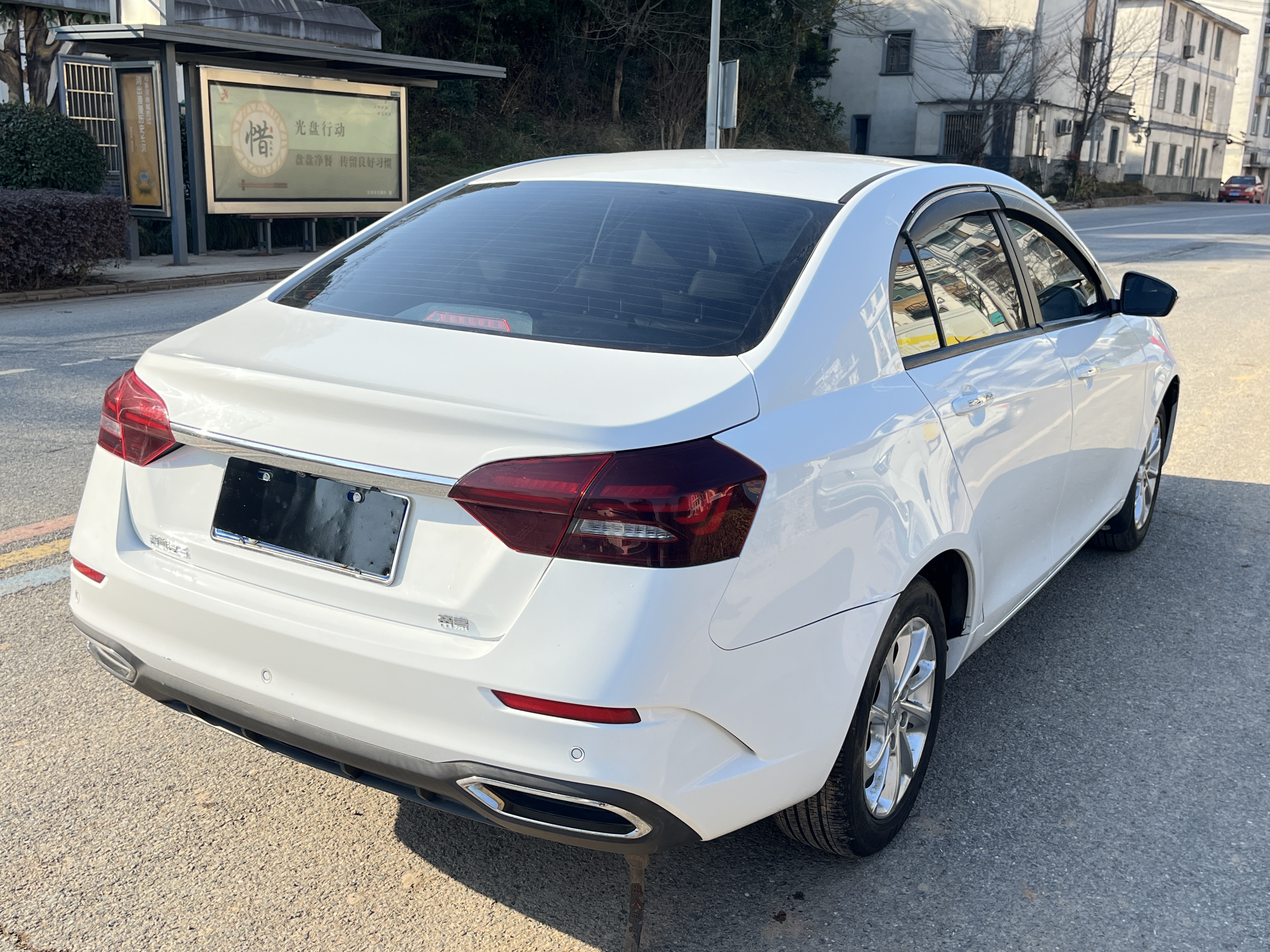 GEELY Emgrand 2021 car image #6