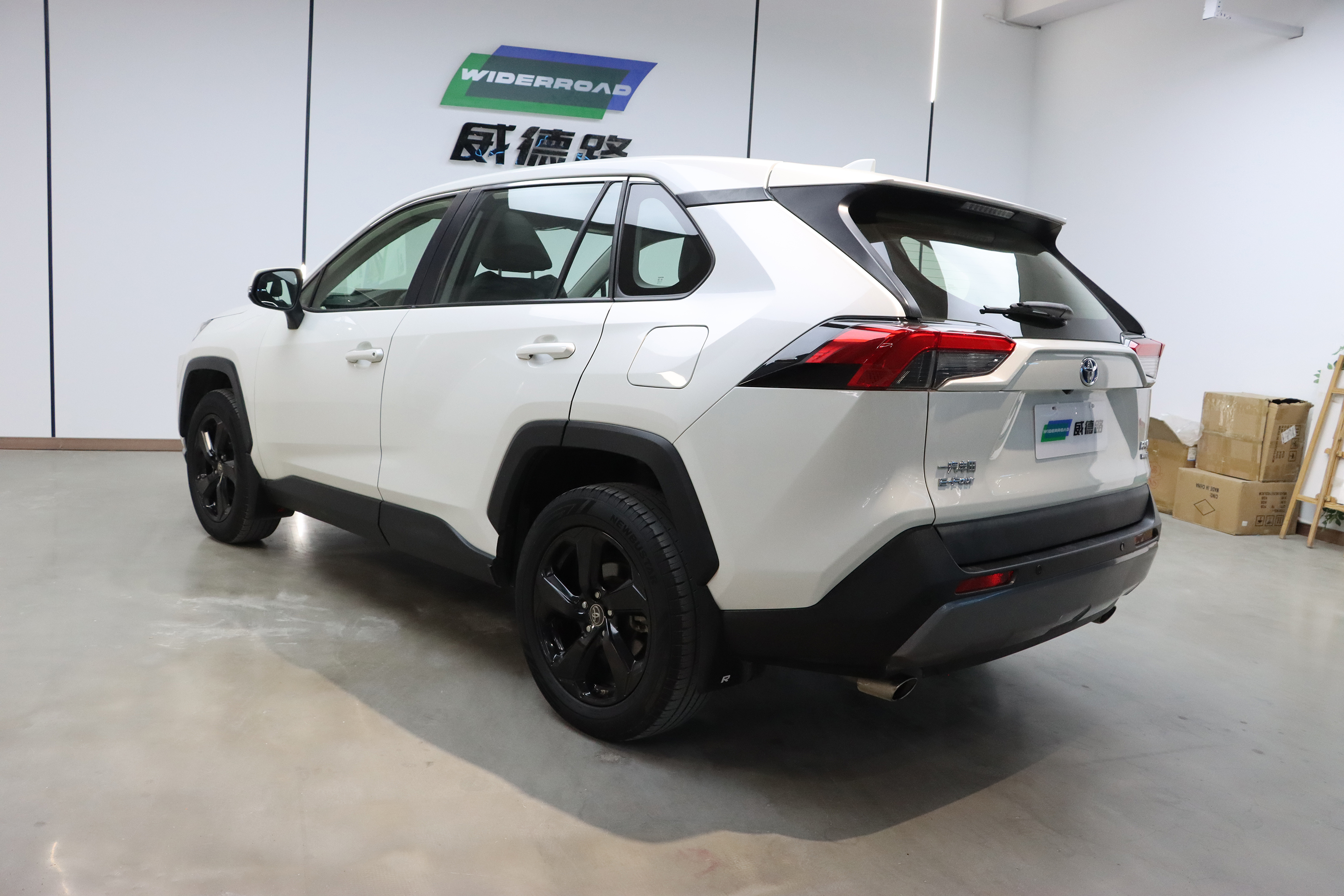 Toyota RAV4 2020 car image #6