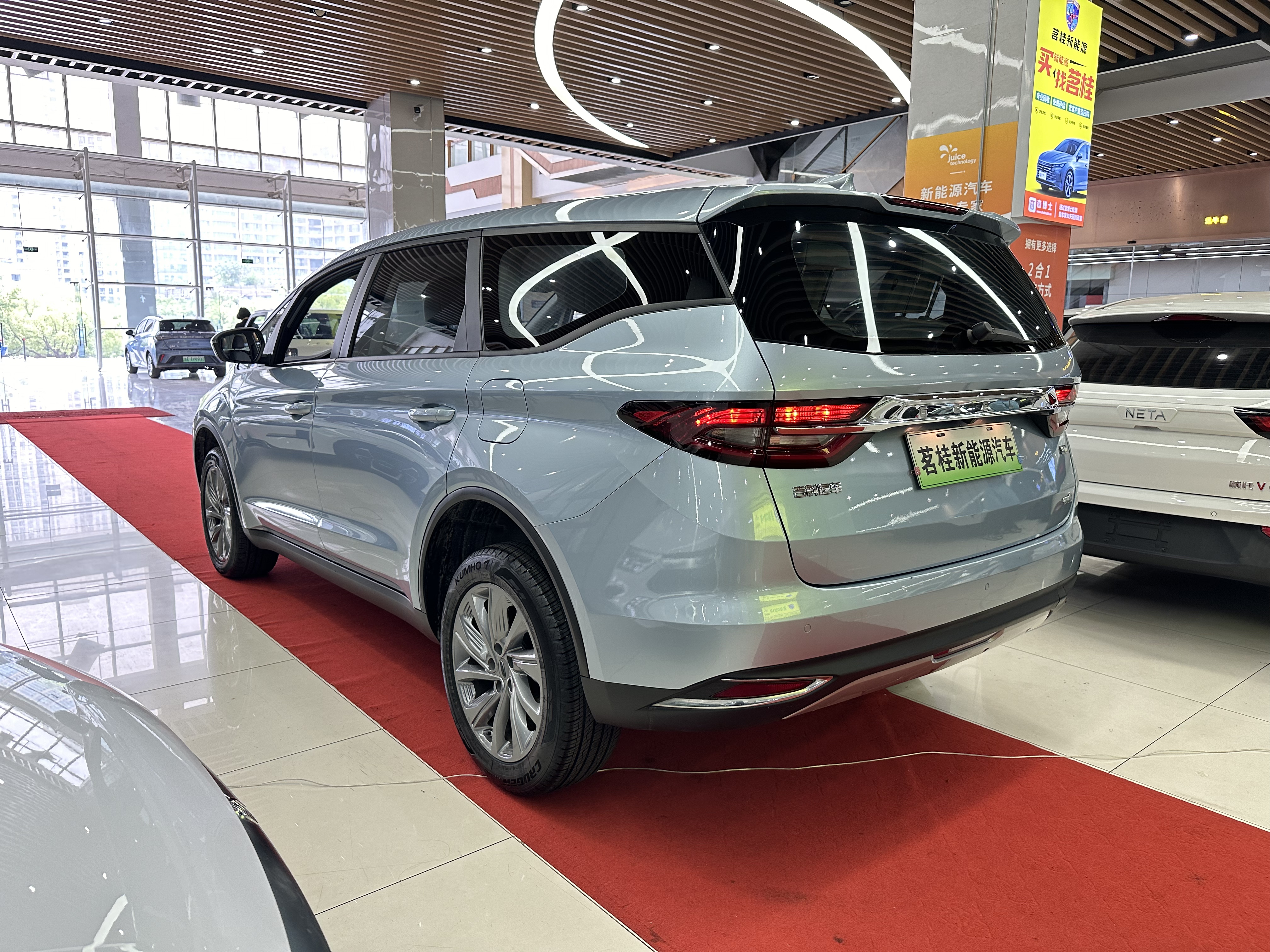 GEELY JiaJi New Energy 2021 car image #6