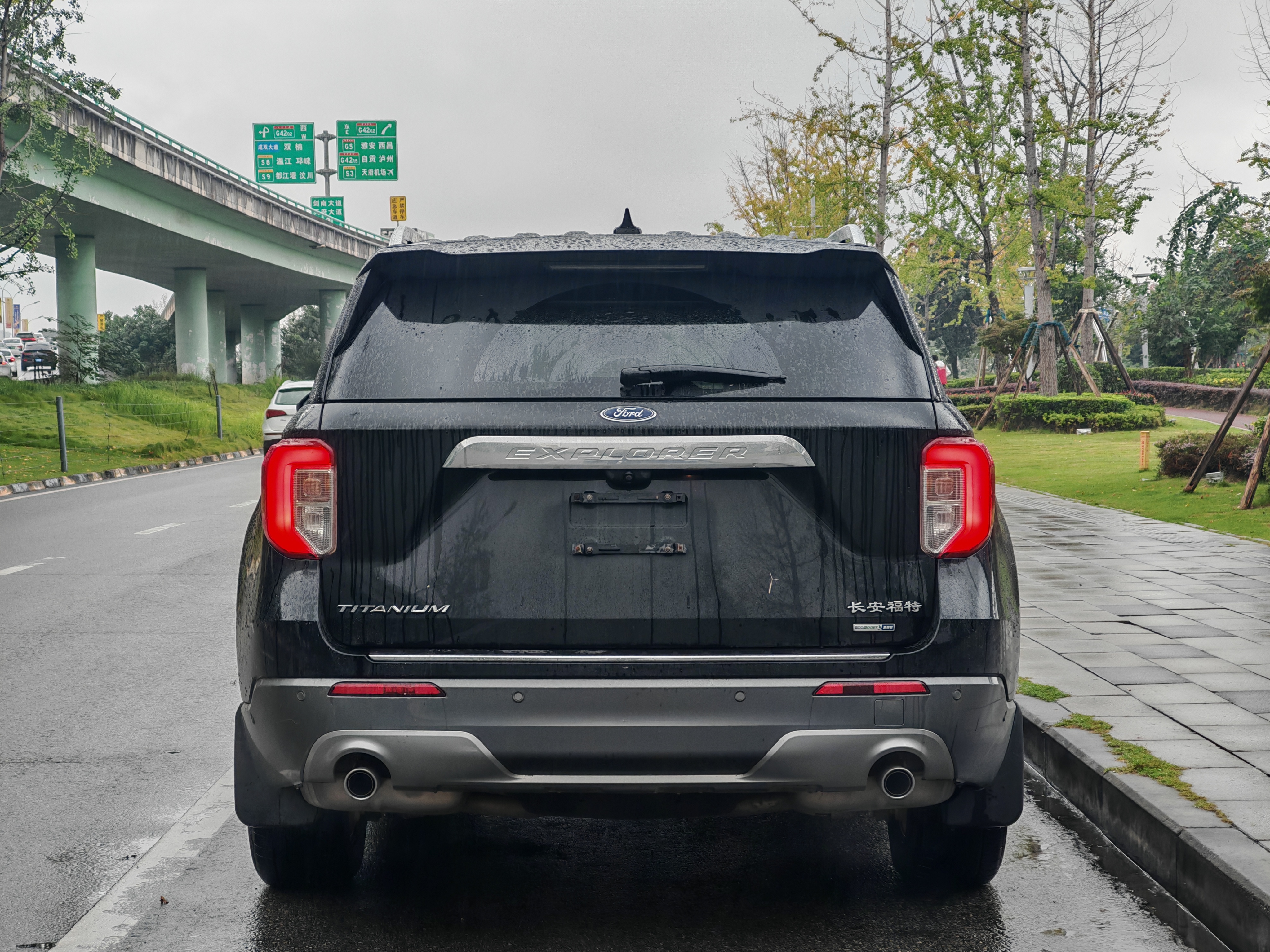 Ford Explorer 2021 car image #6