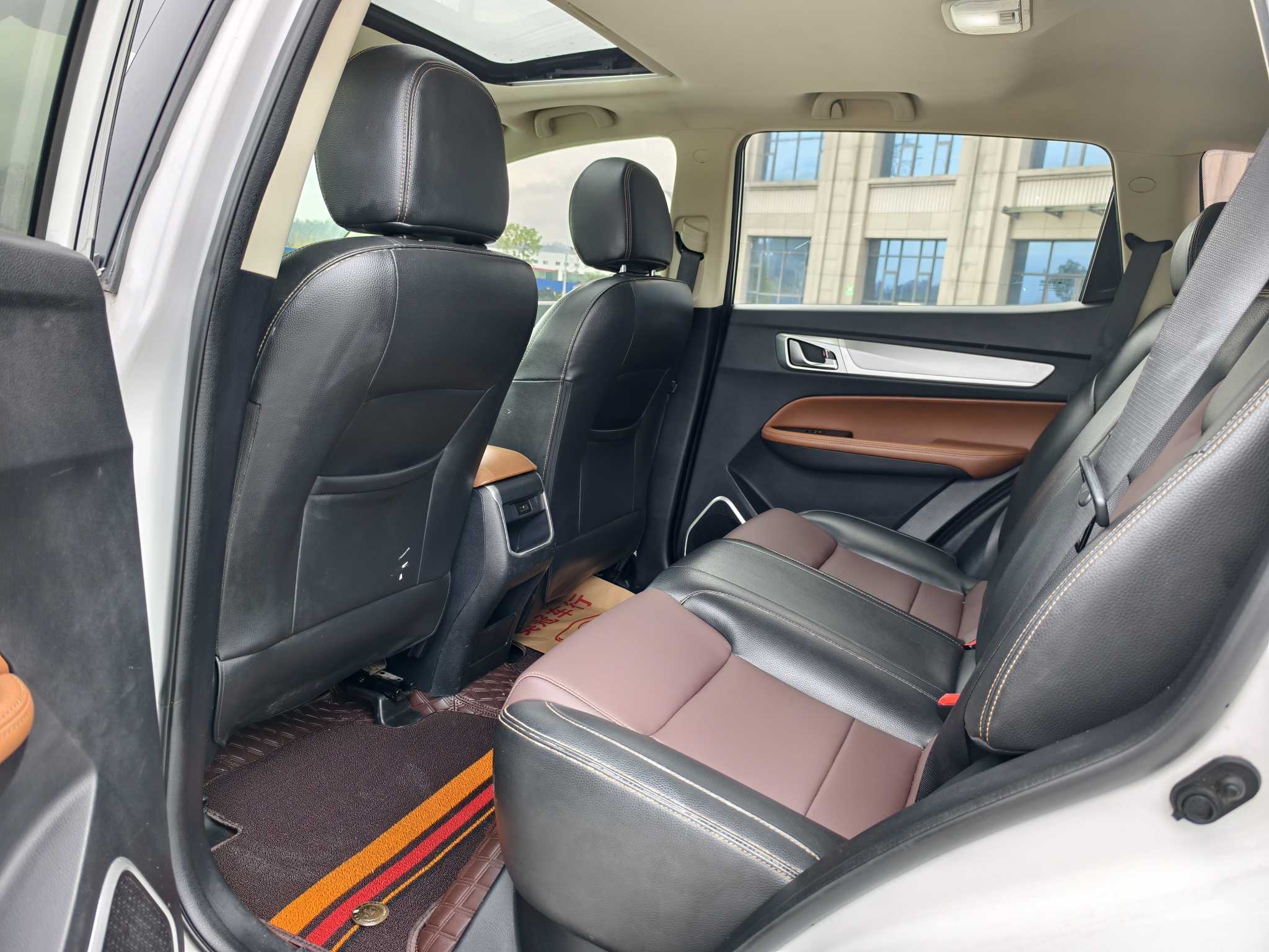 Emgrand GS 2019 #6 Emgrand GS 2019 car image #6