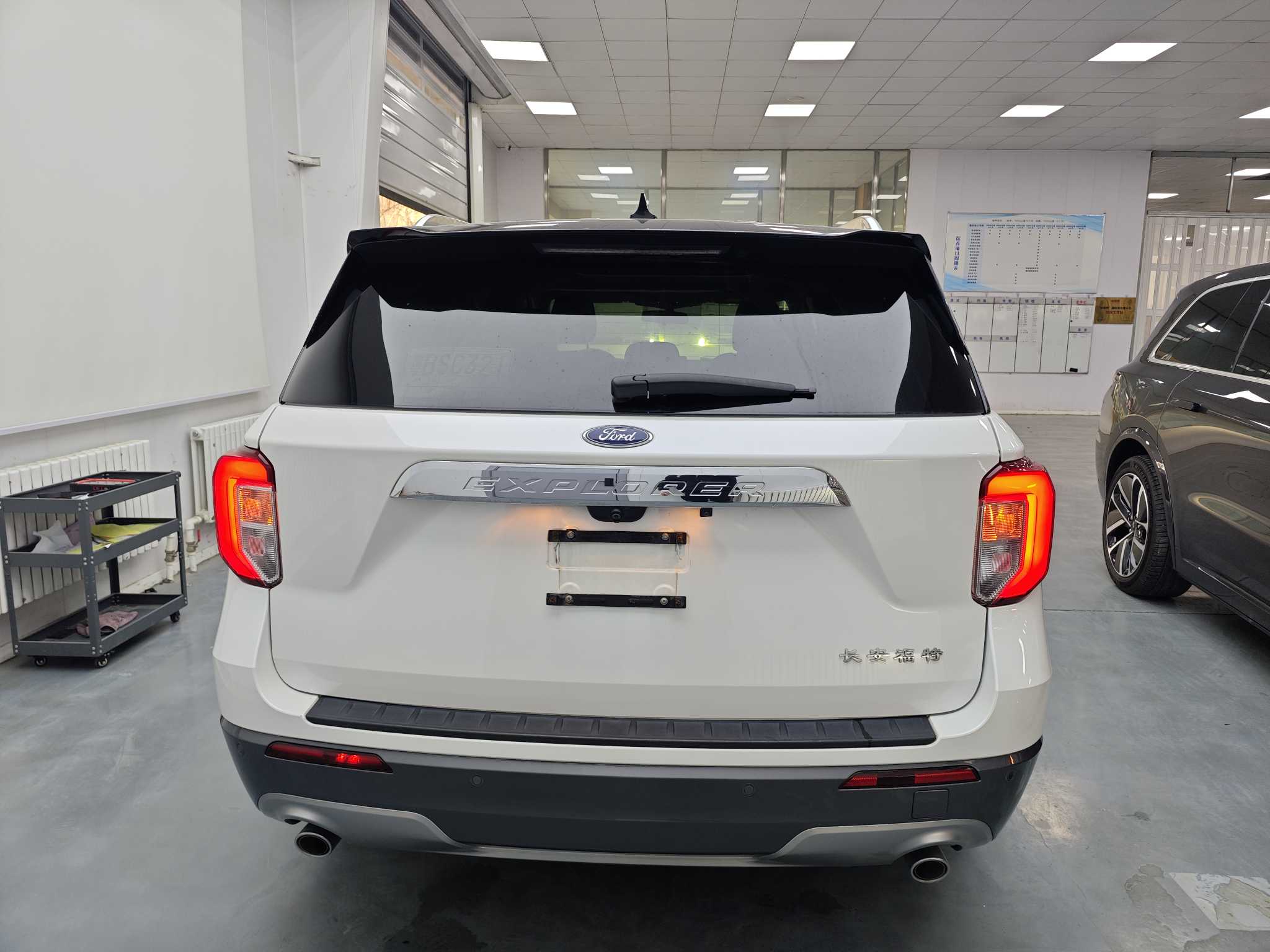 Ford Explorer 2020 #6 Ford Explorer 2020 car image #6