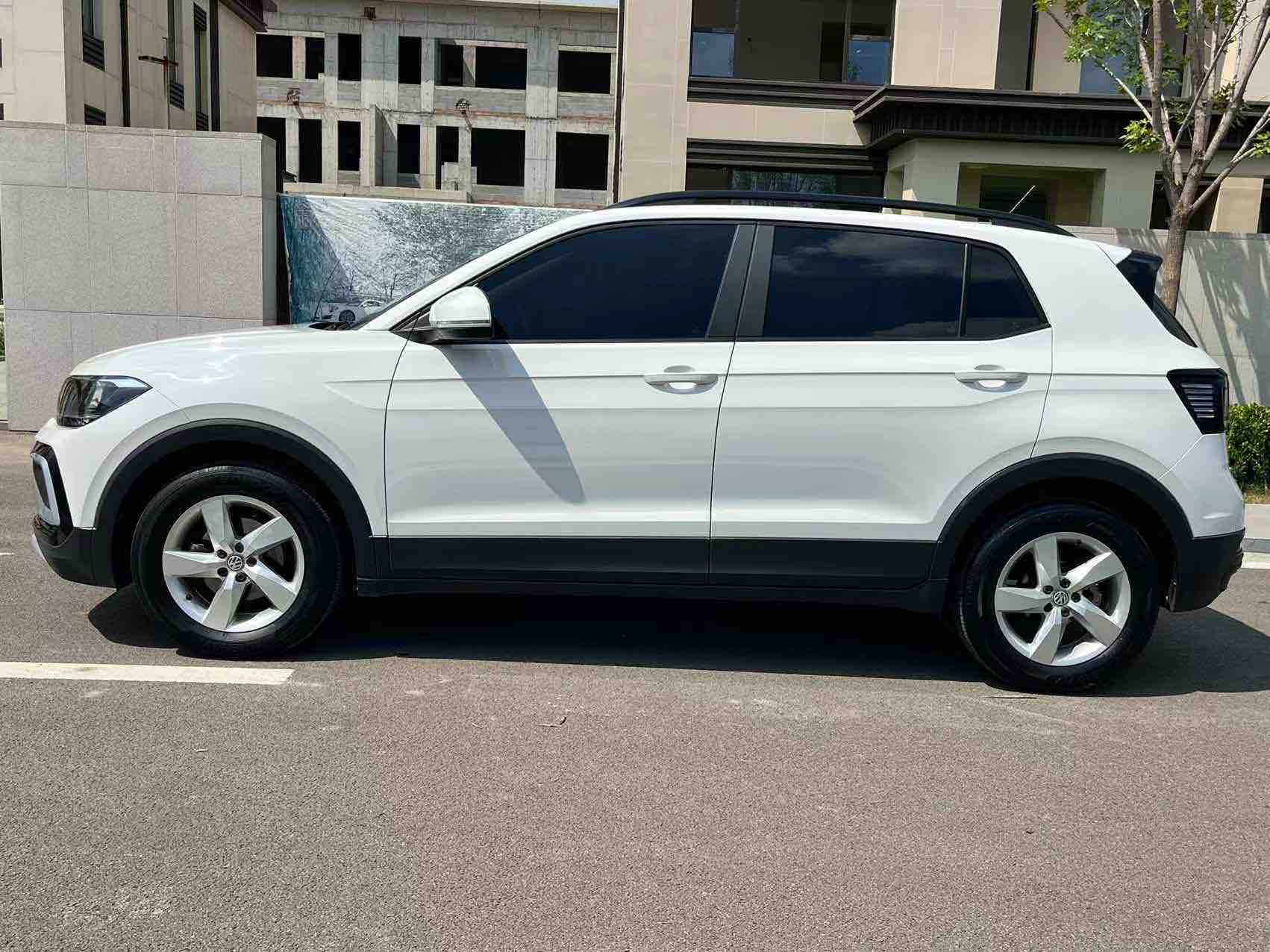 Volkswagen T-Cross 2020 #6 Volkswagen T-Cross 2020 car image #6