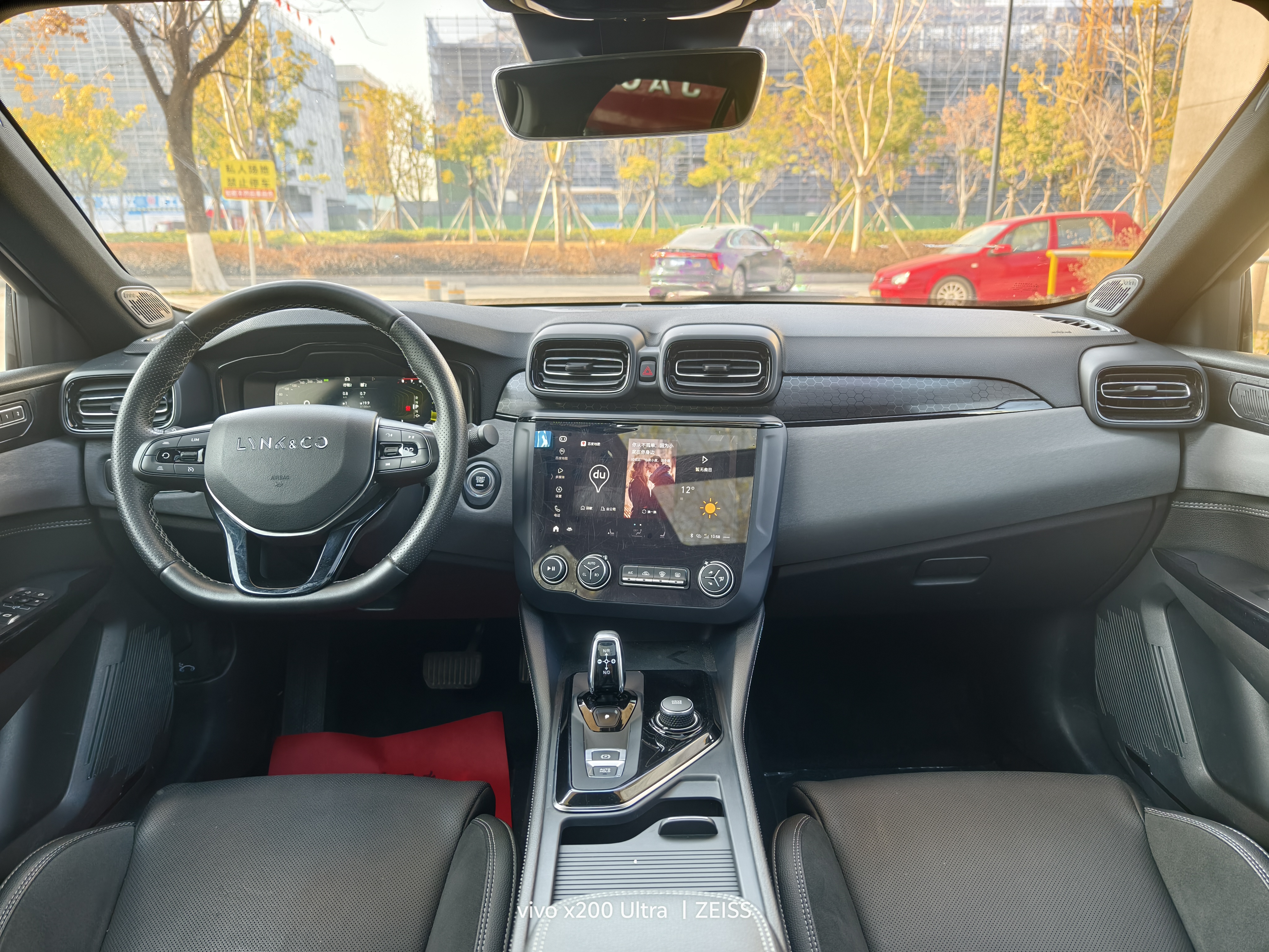 Lynk & Co 03 2021 car image #6