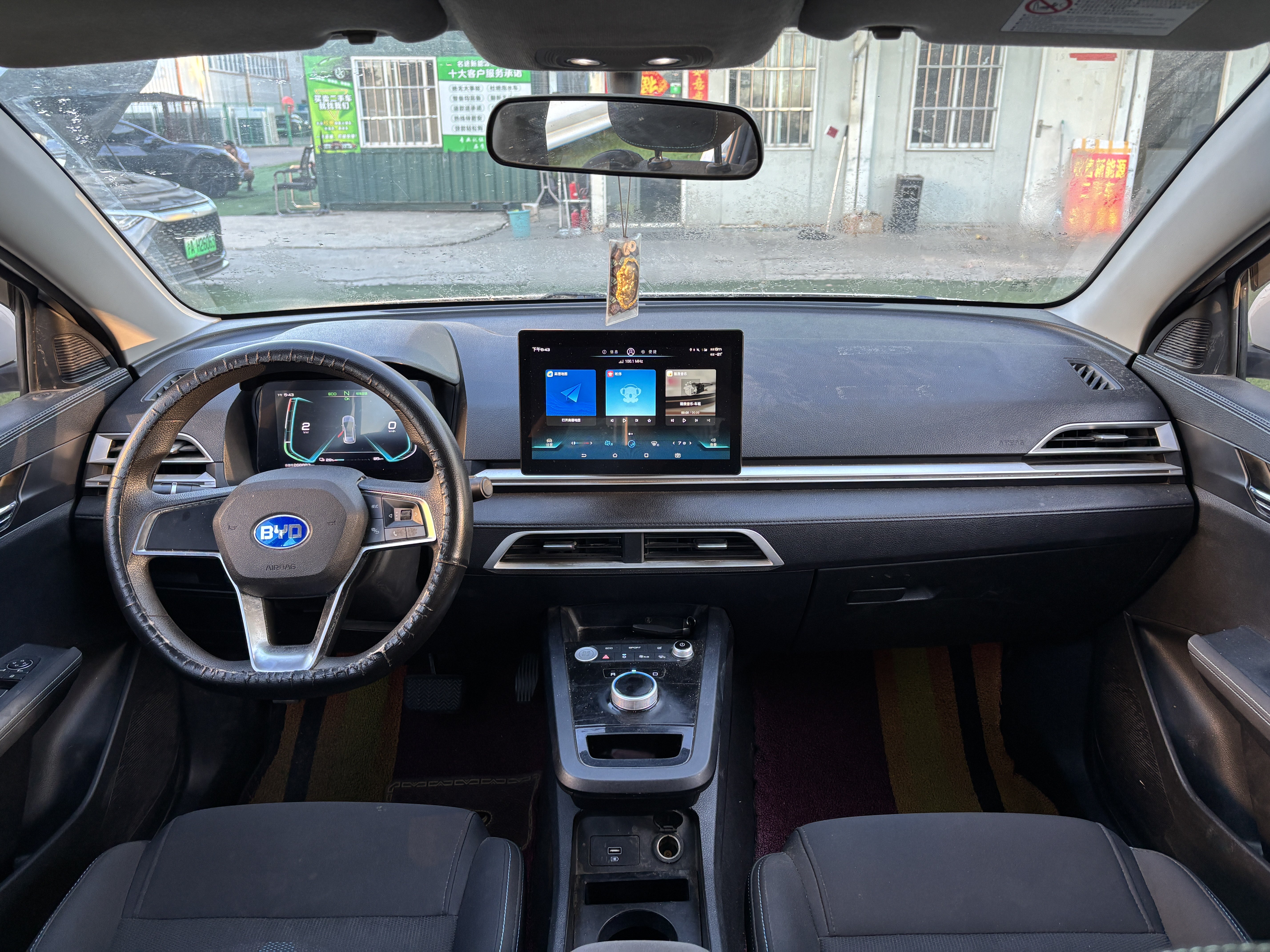 BYD e2 2020 изображение автомобиля #6