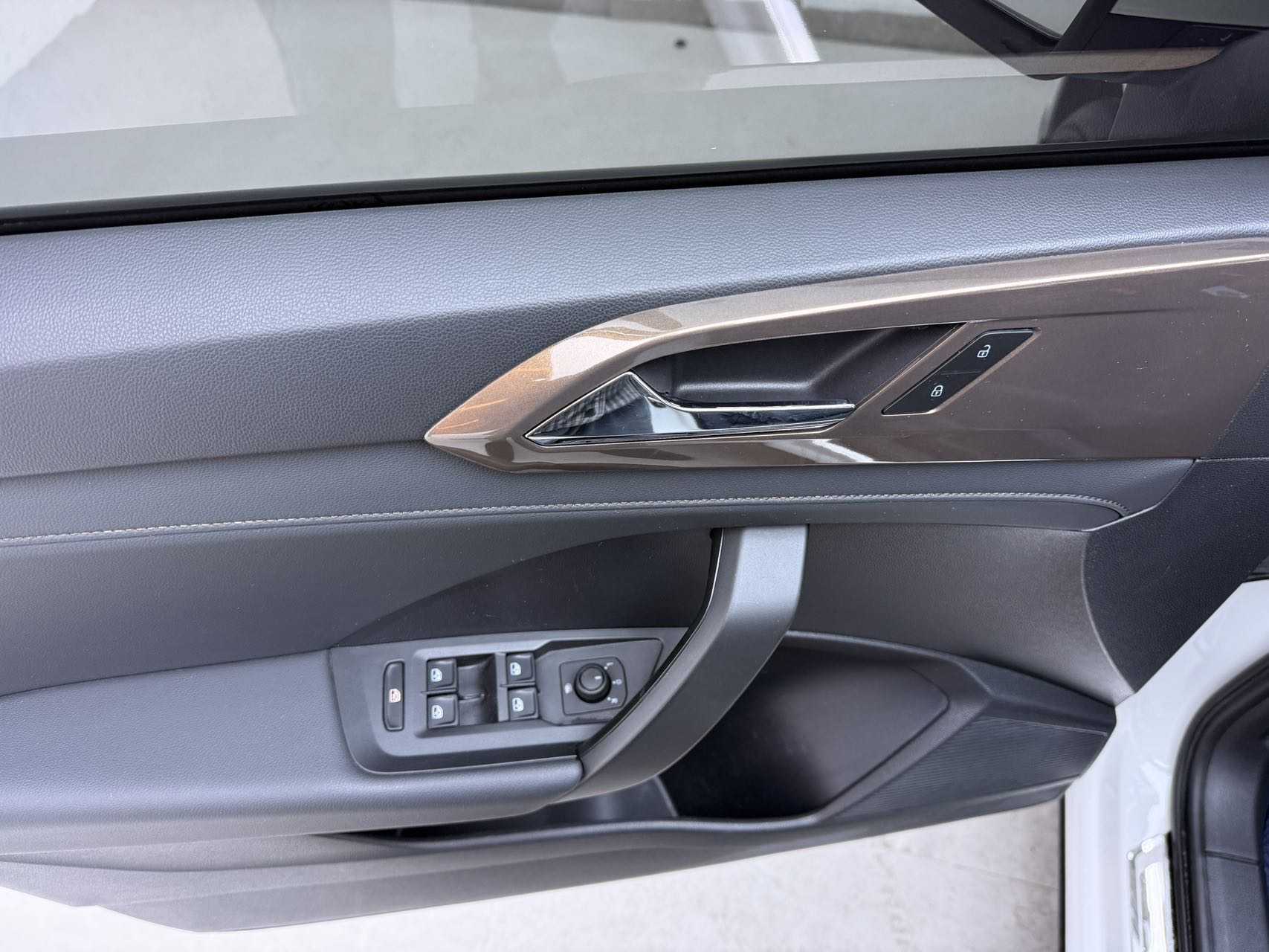 Volkswagen Tharu 2021 #6 Volkswagen Tharu 2021 car image #6