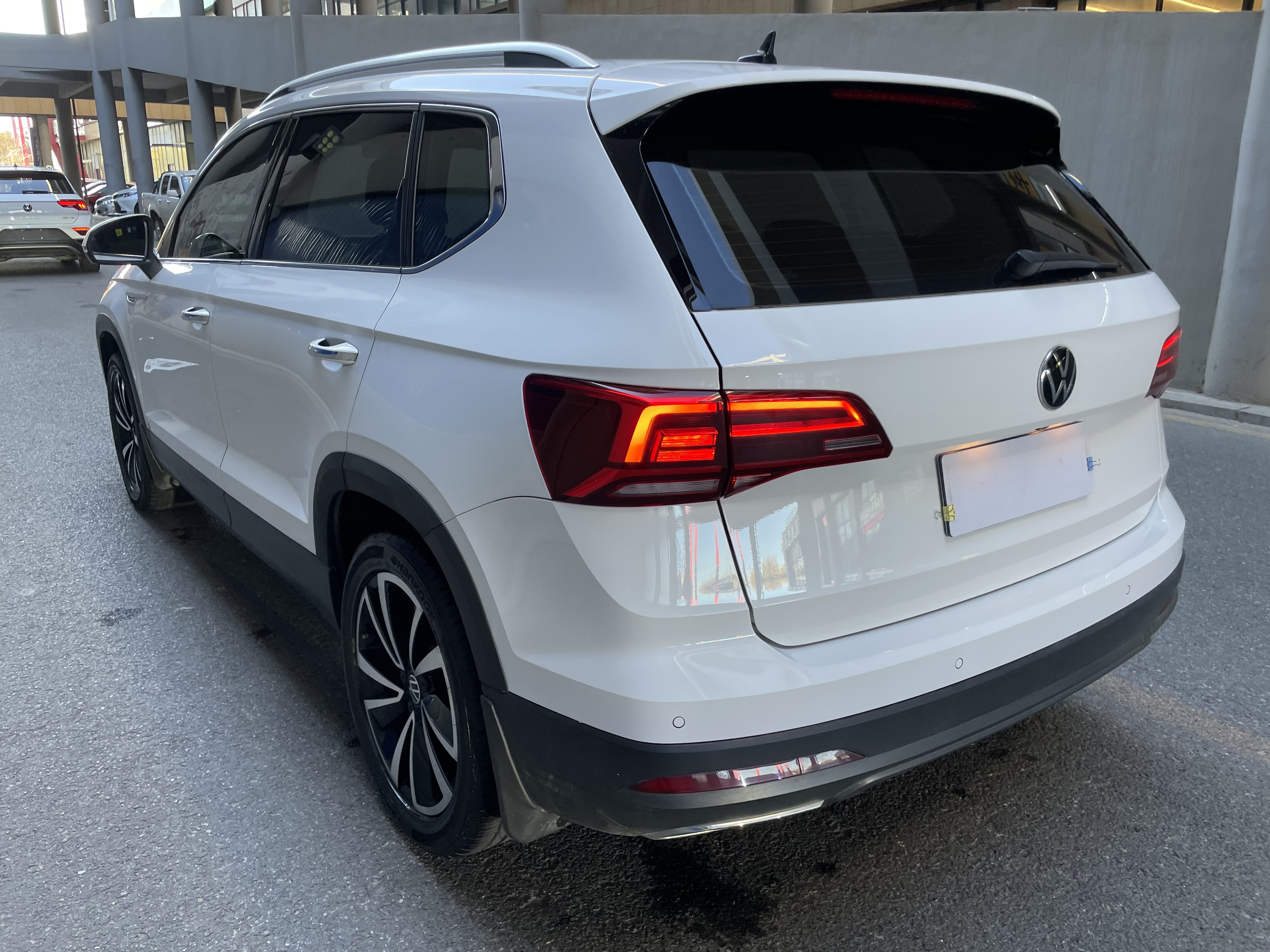 Volkswagen Tharu 2021 car image #6