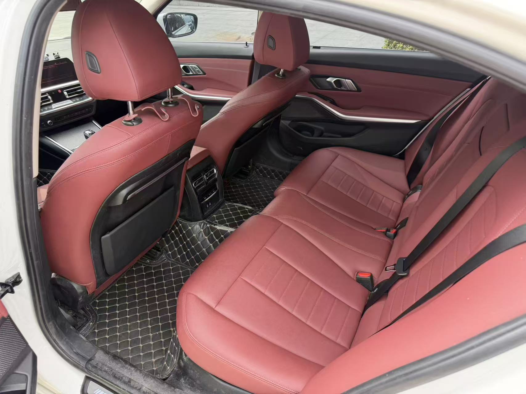 BMW 3 Series 2021 car image #6