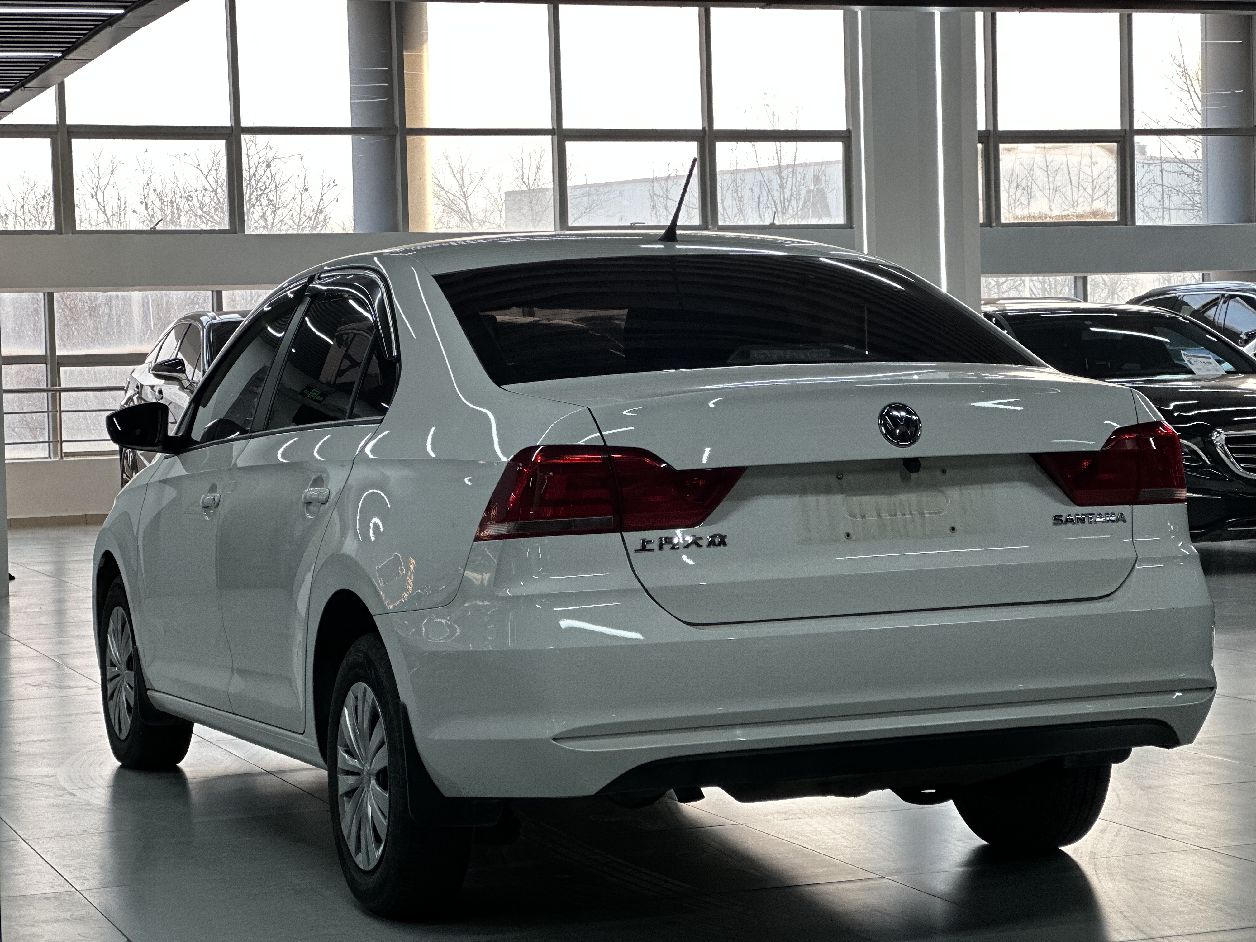 Santana 2022 car image #6