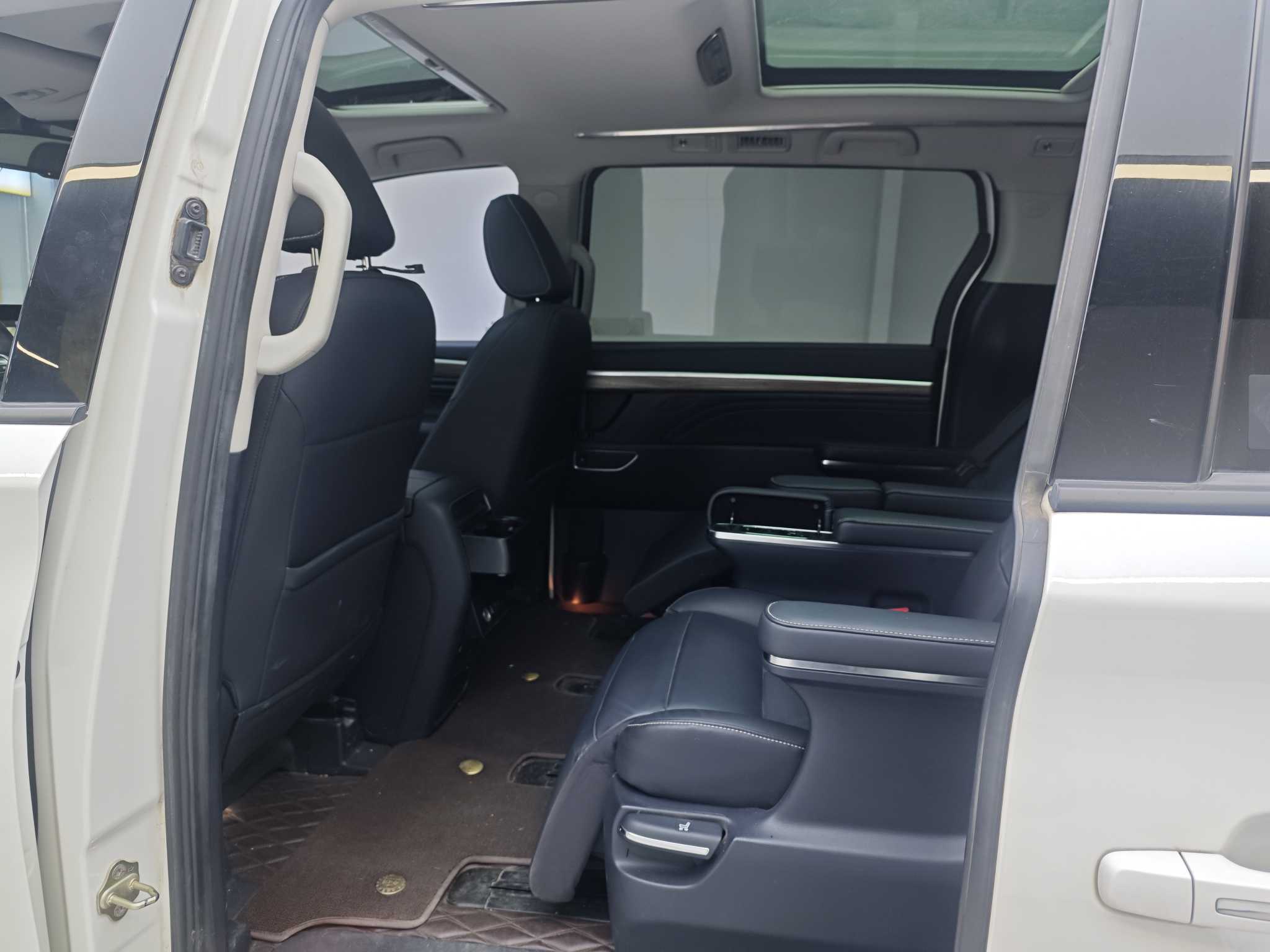 广汽传祺 传祺M8 2022 汽车图片 #6