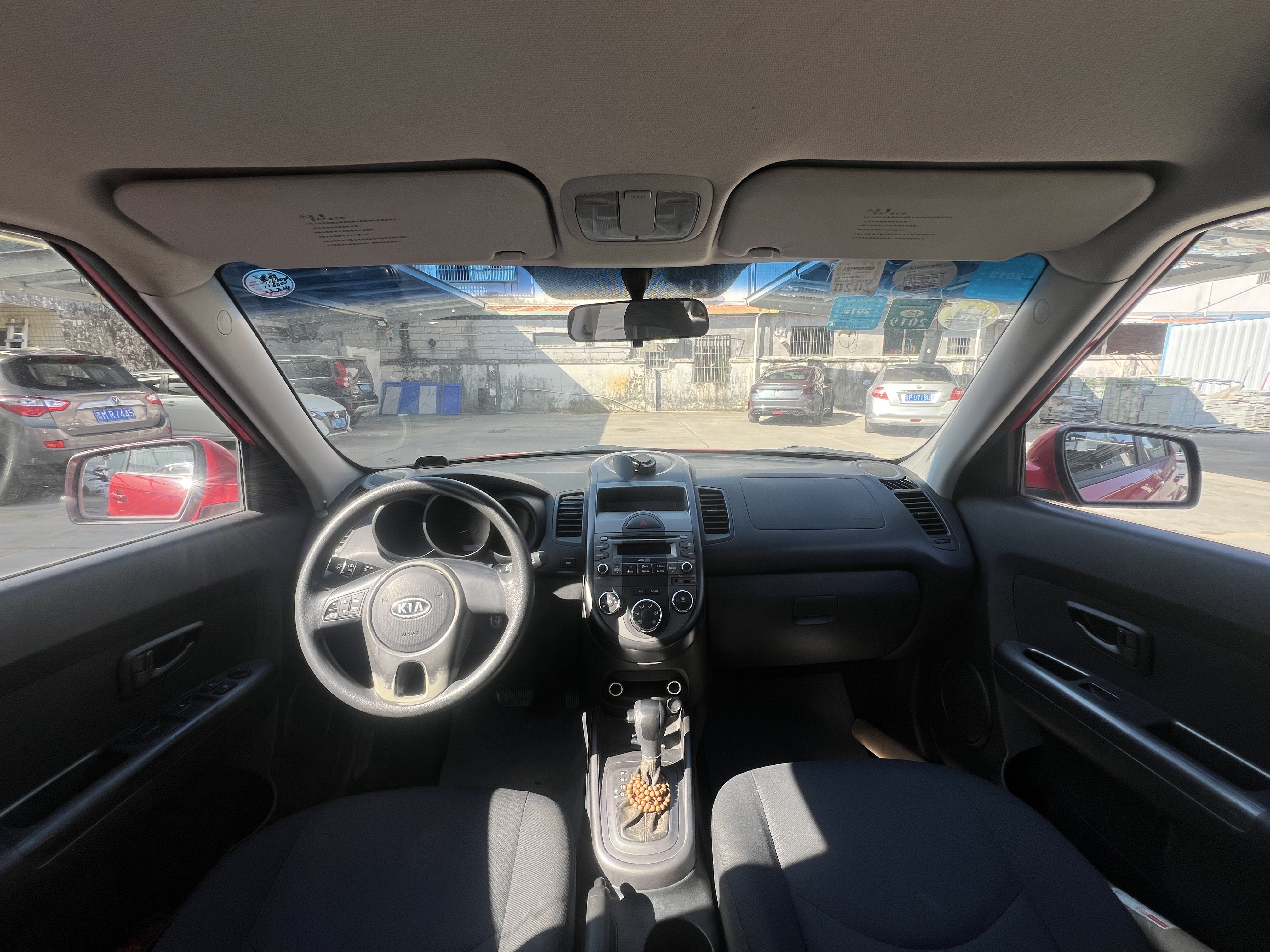 起亚 秀尔 2011 汽车图片 #6