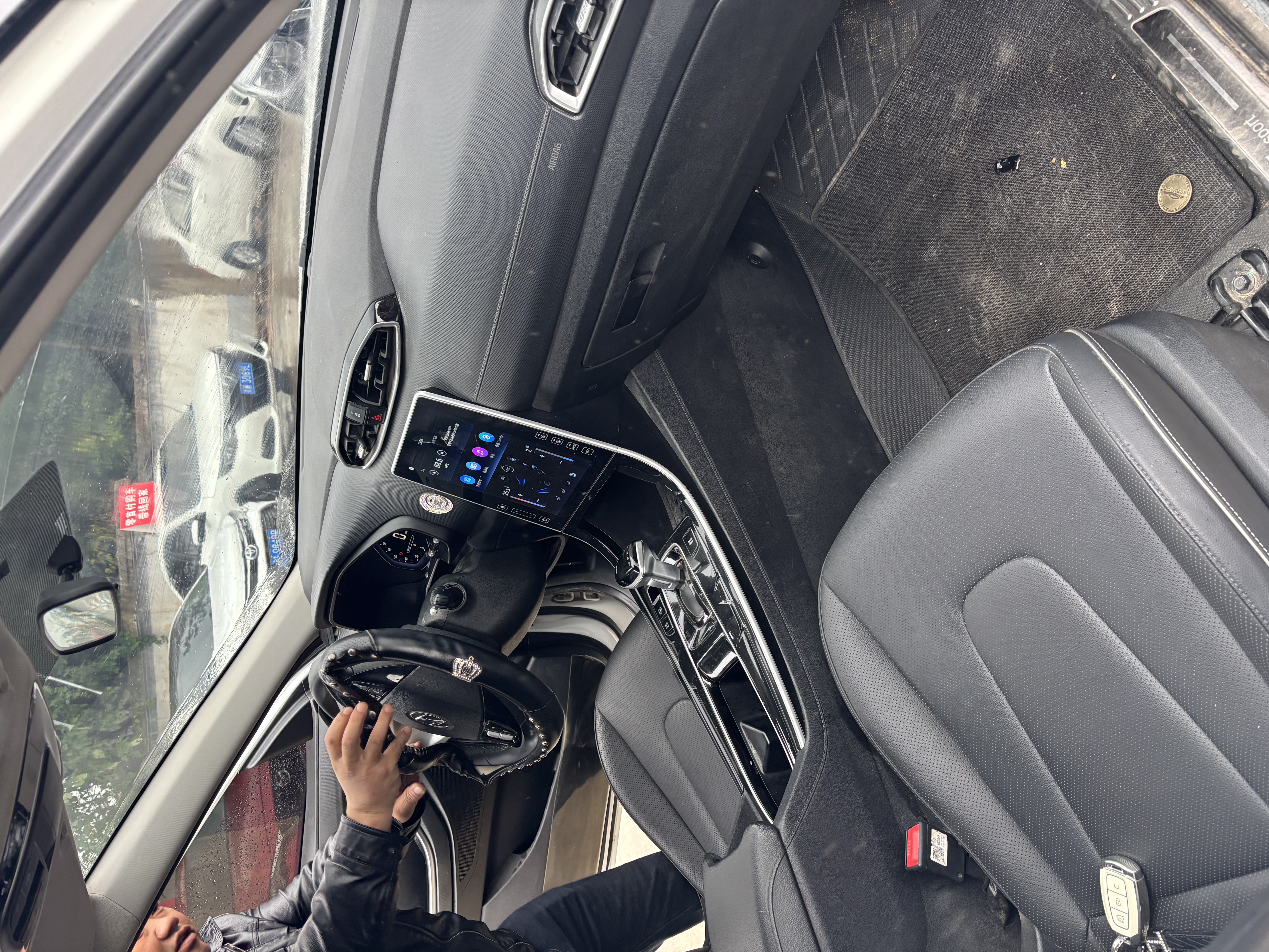 Hyundai Santa Fe 2020 car image #6