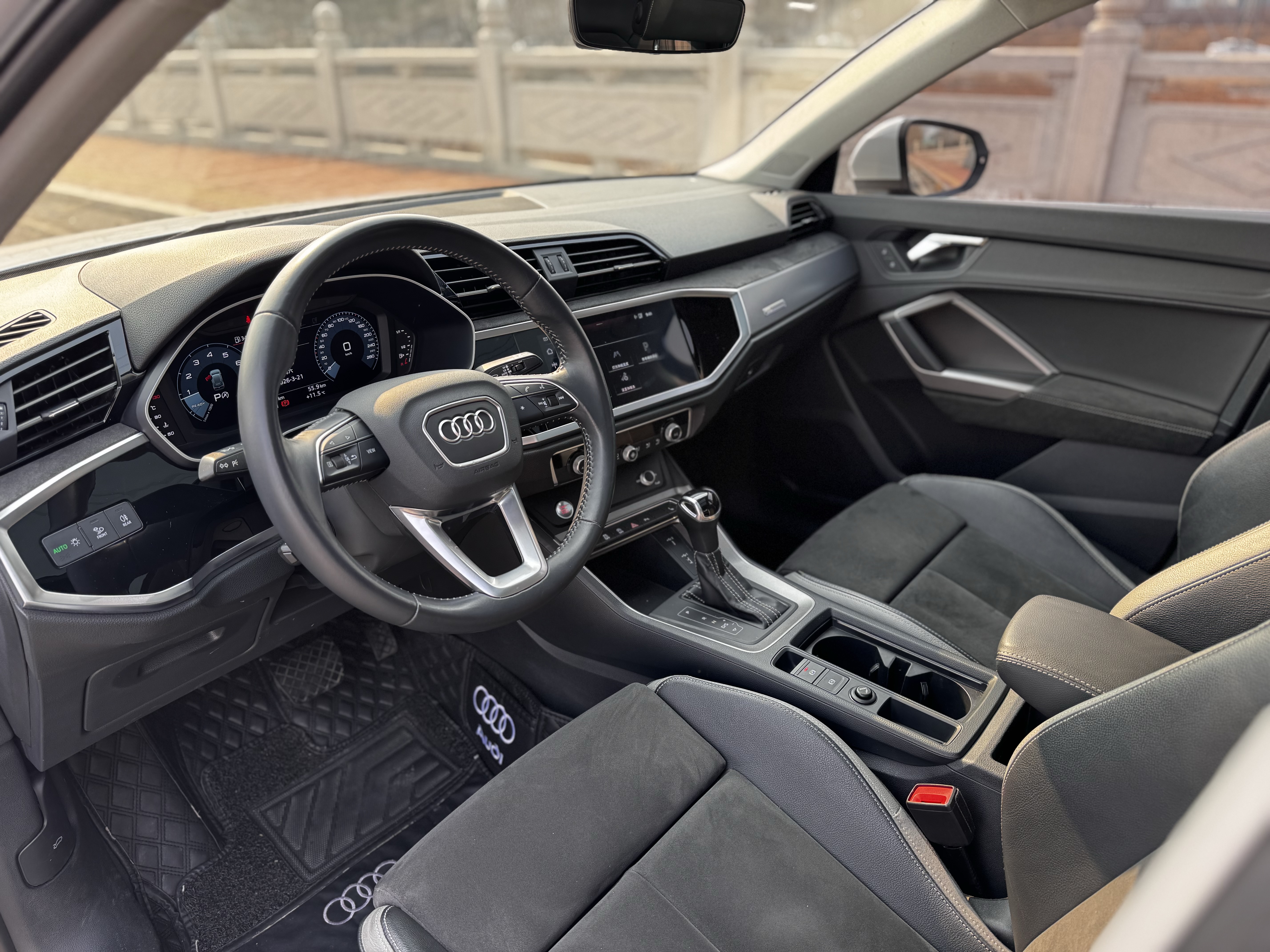 Audi Q3 2021 car image #6