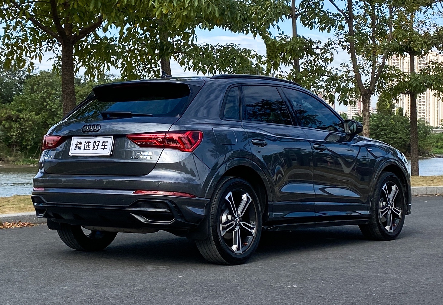 Audi Q3 2021 car image #6