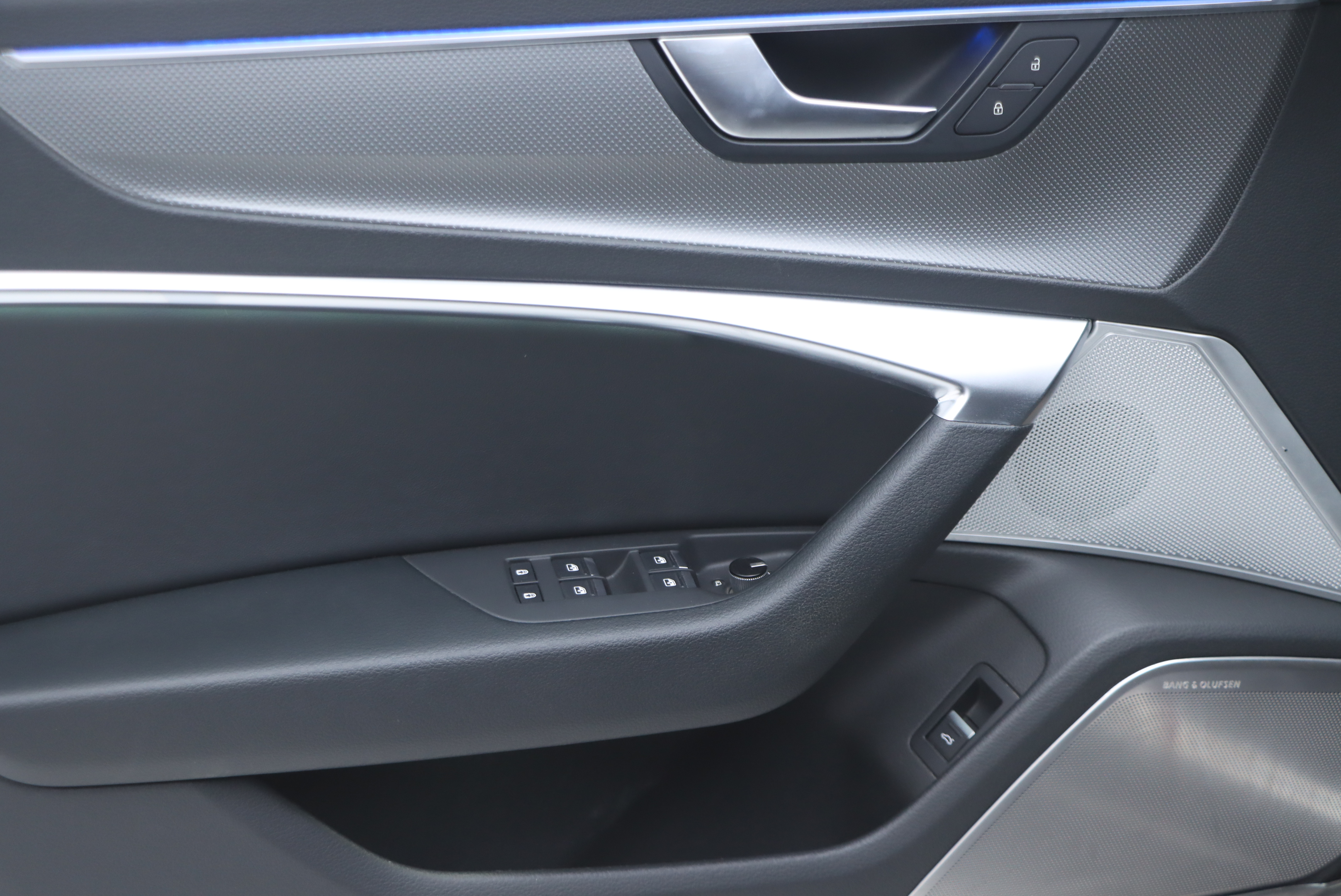Audi A6L 2021 car image #6