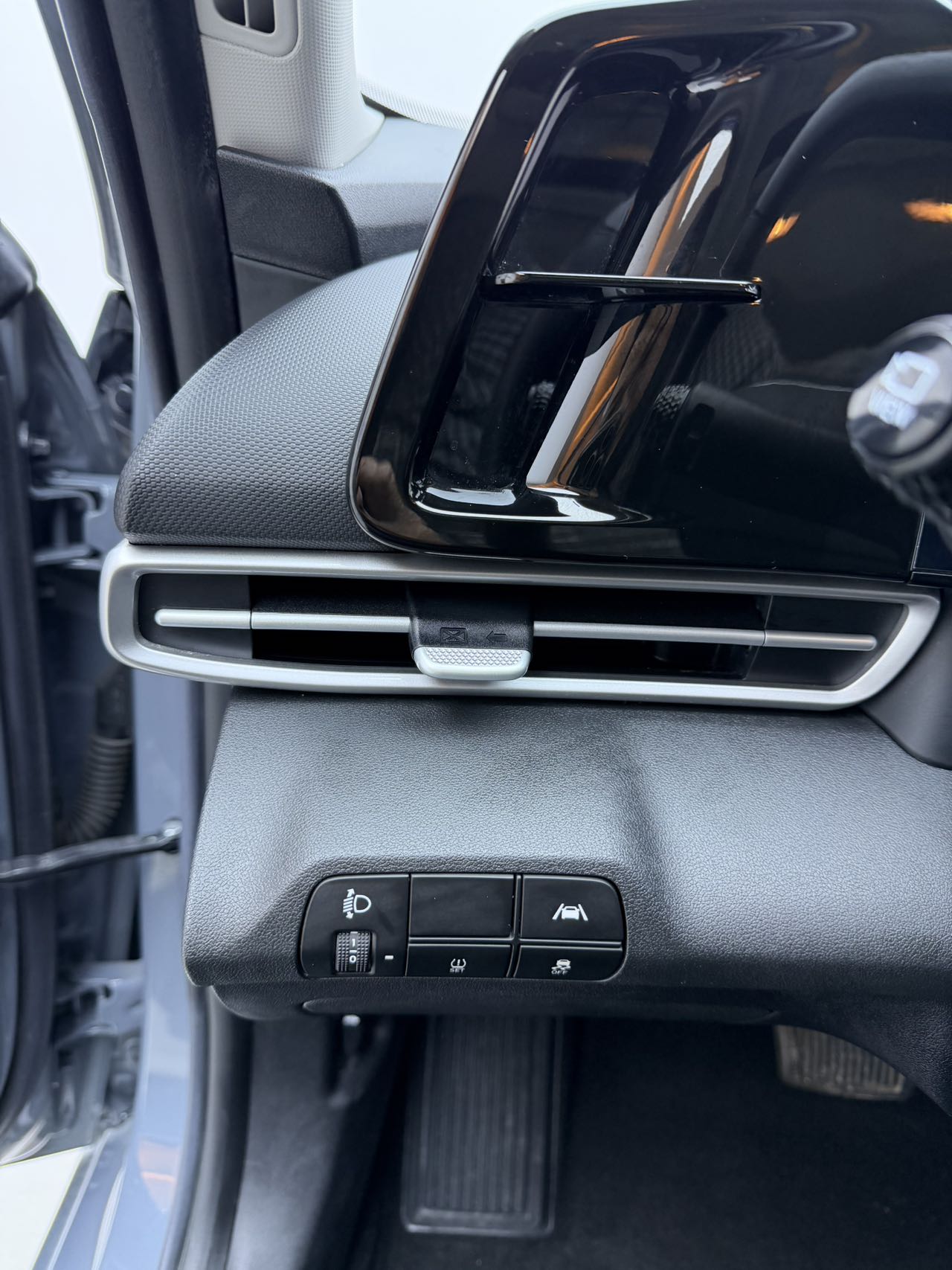 Hyundai Elantra 2022 car image #6