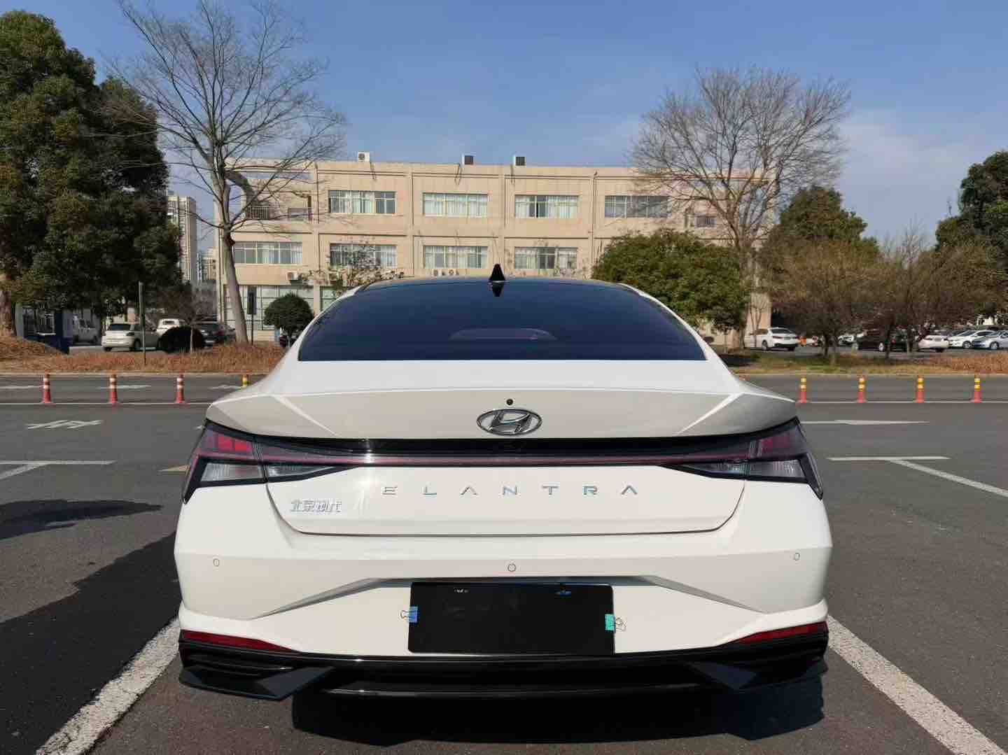 Hyundai Elantra 2023 car image #6