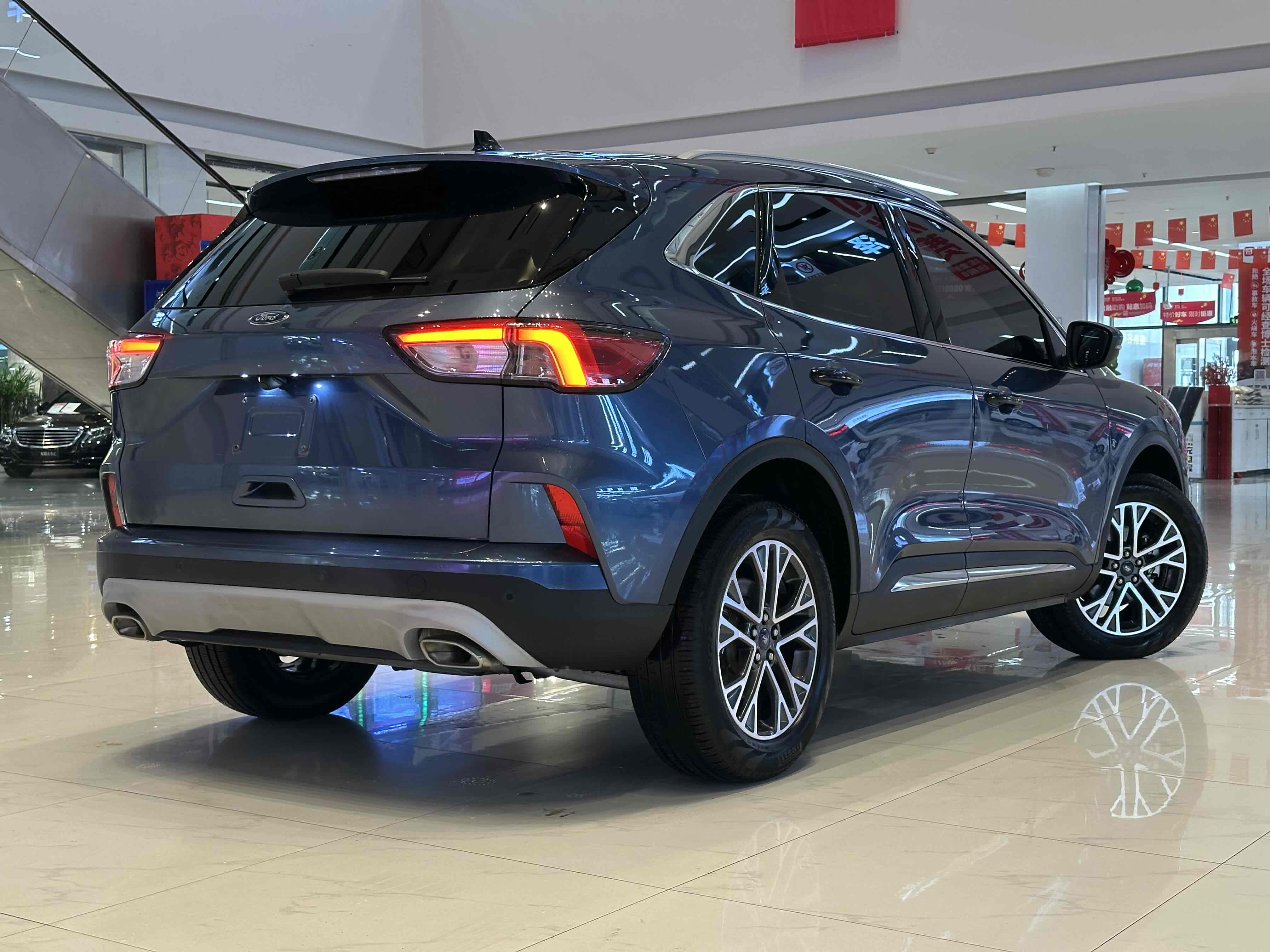 Ford Escape (Imported) 2022 car image #6