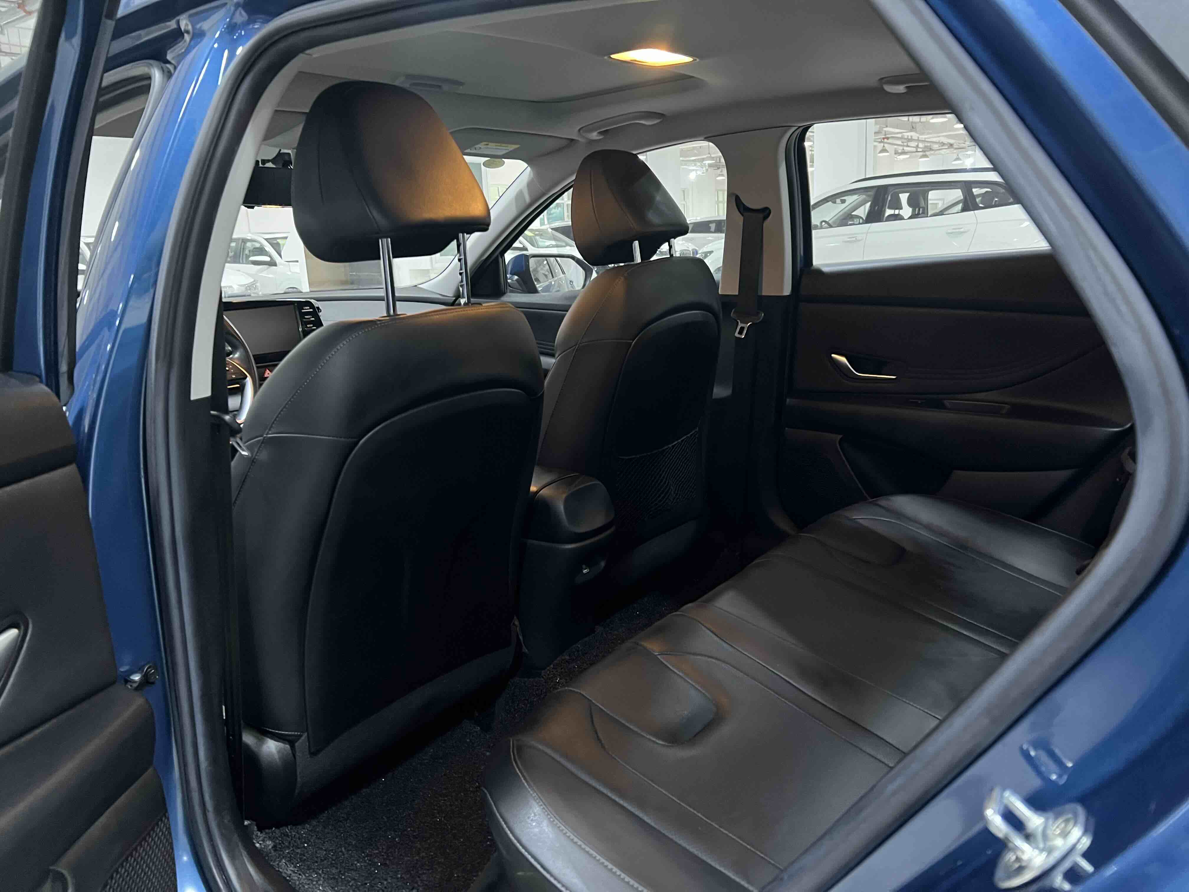 Hyundai Elantra 2021 immagine di auto #6