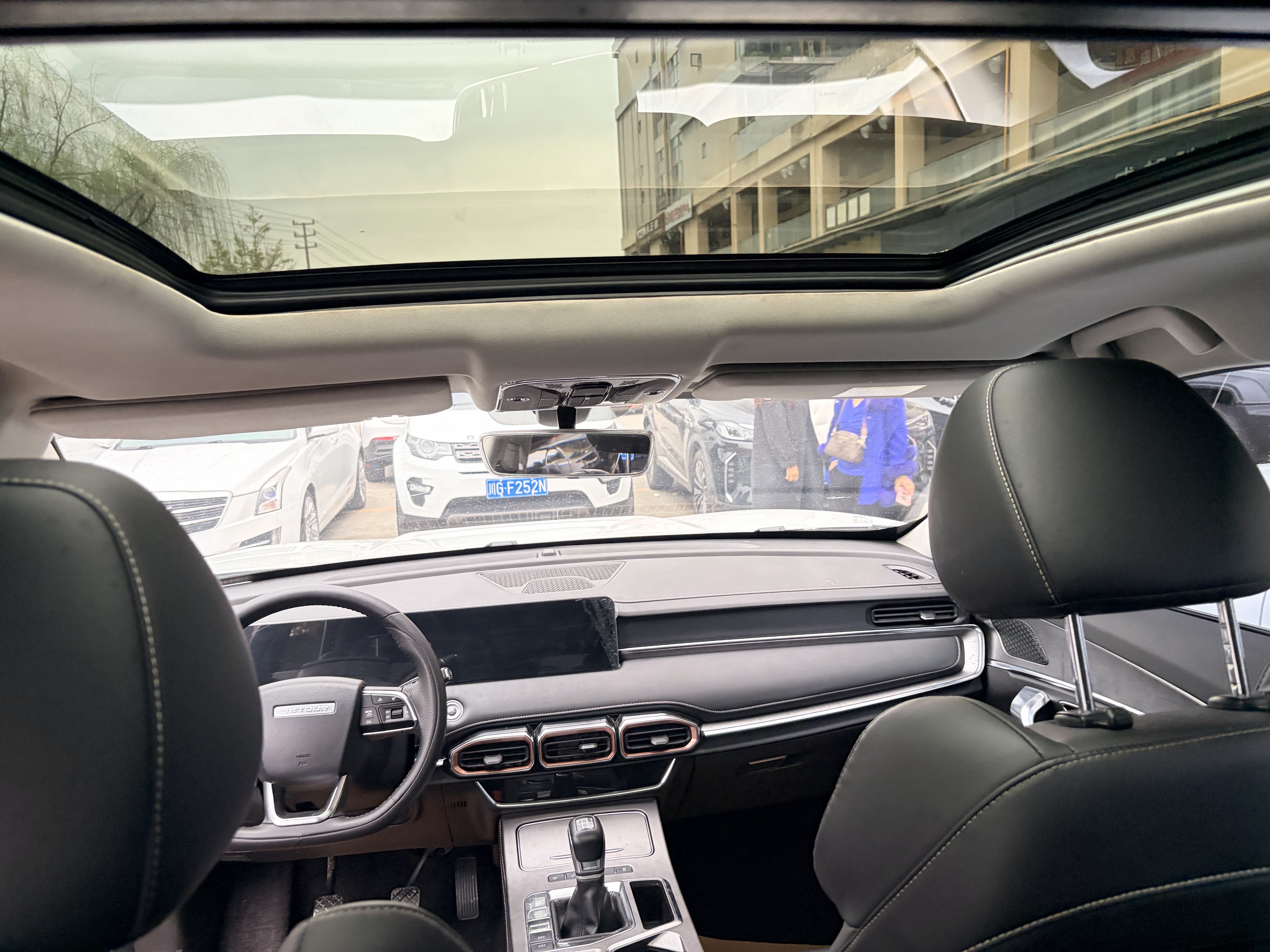X70 PLUS 2021 #6 X70 PLUS 2021 car image #6