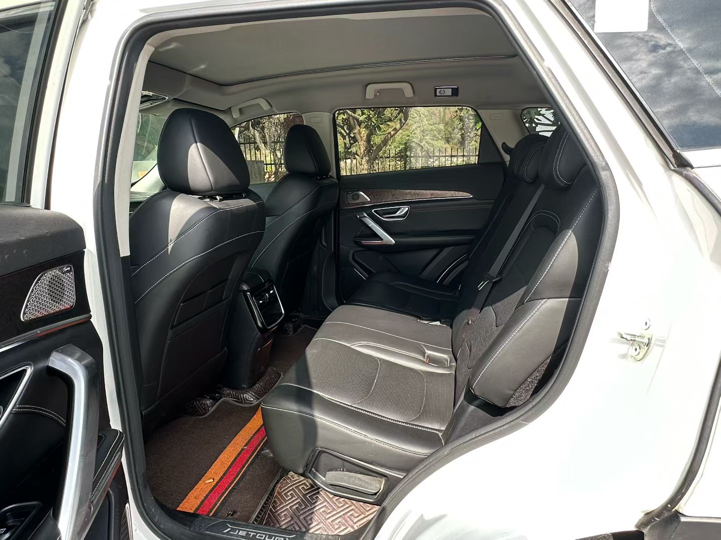 X70 PLUS 2021 car image #6