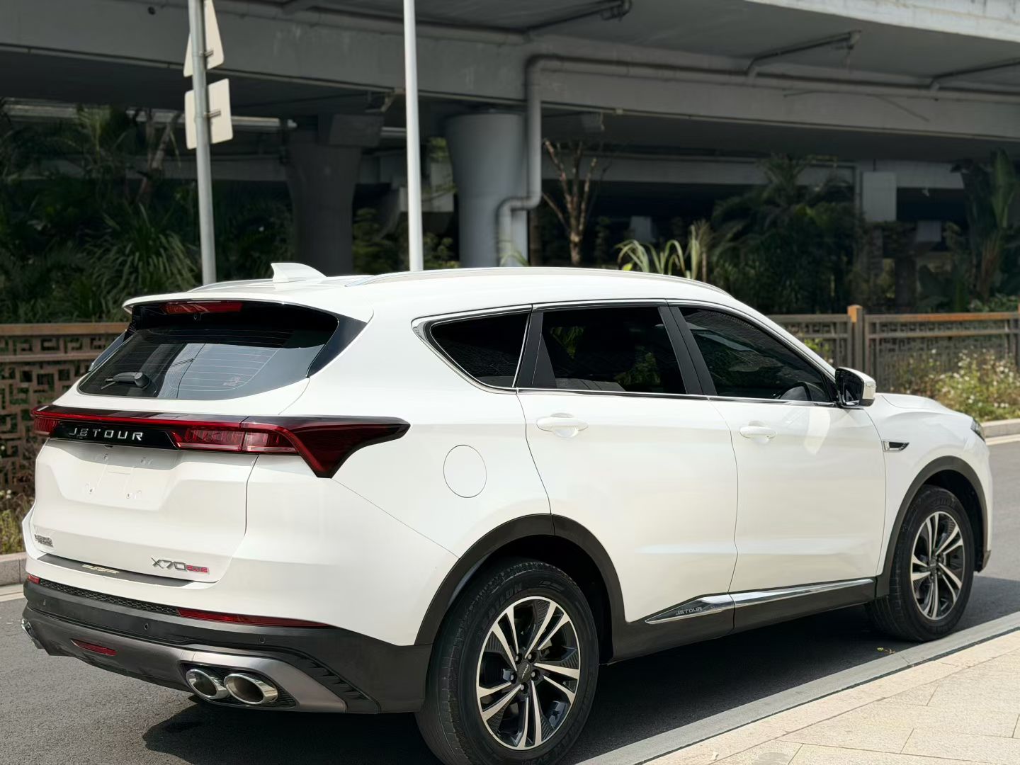 Jetour X70 PLUS 2022 صورة سيارة #6