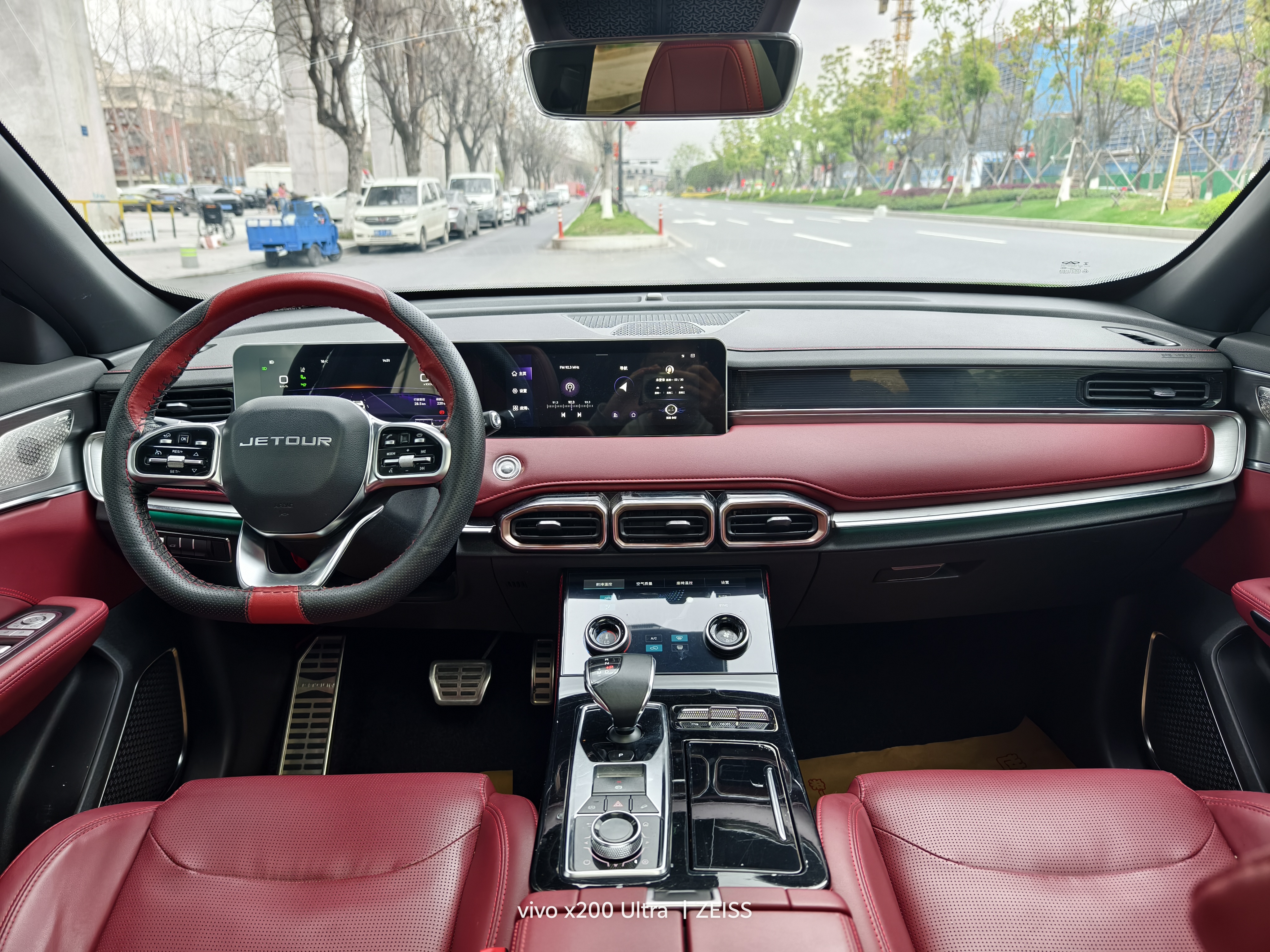 X70 PLUS 2022 car image #6