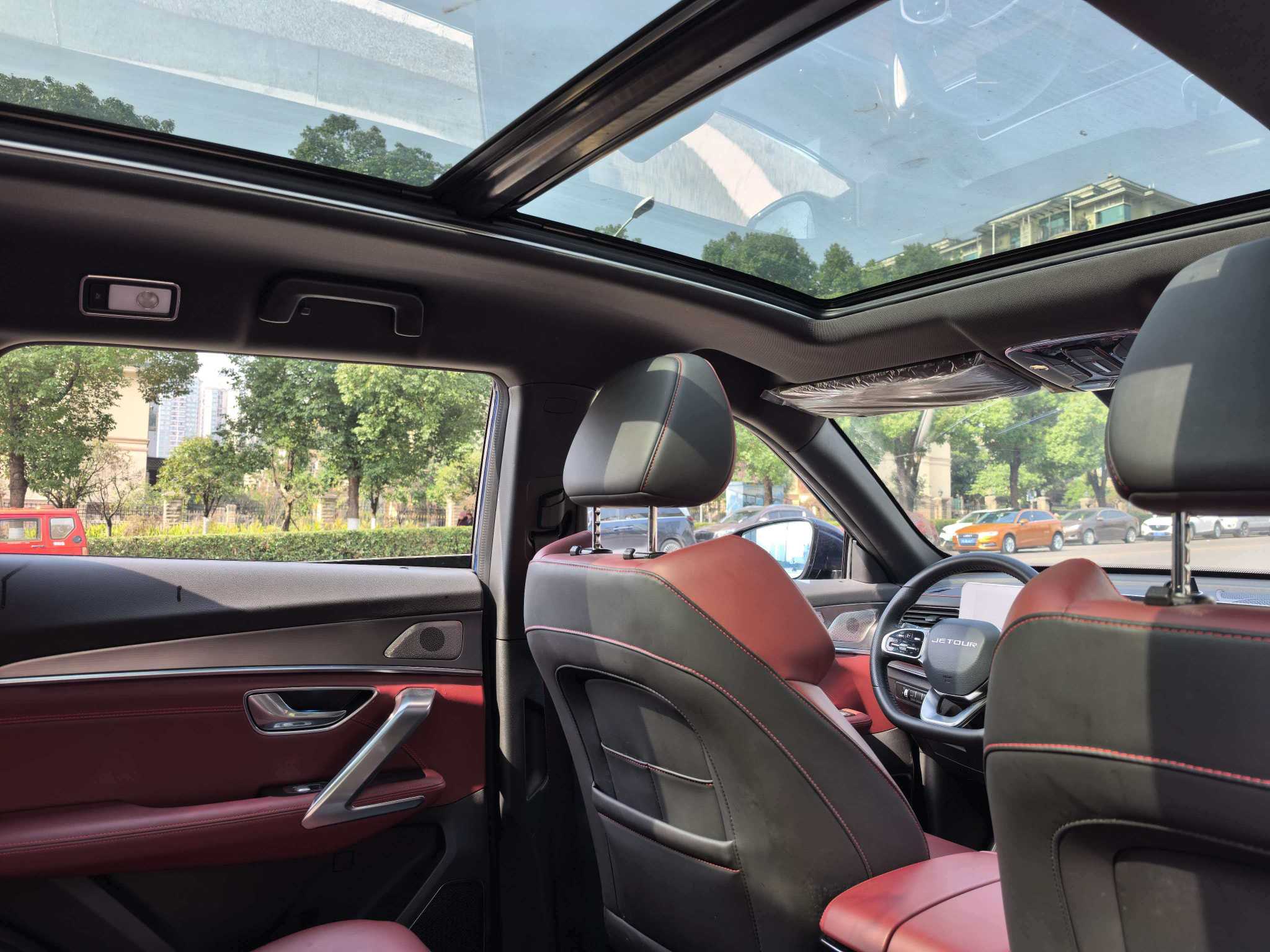 Jetour X70 PLUS 2022 car image #6