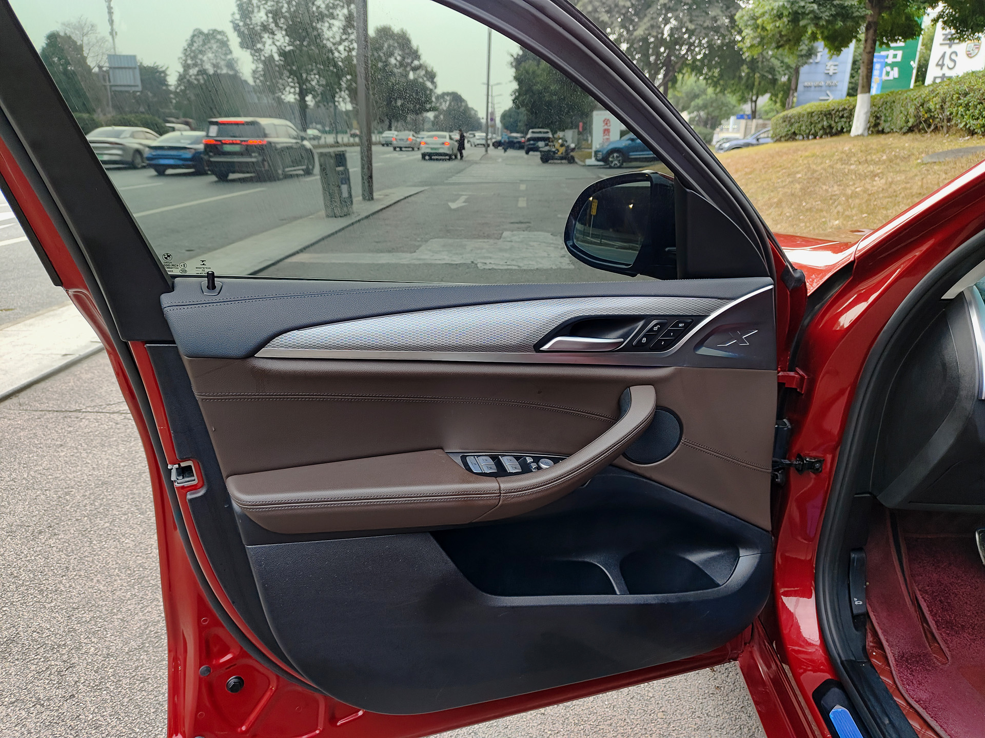 BMW X4 2021 صورة سيارة #6