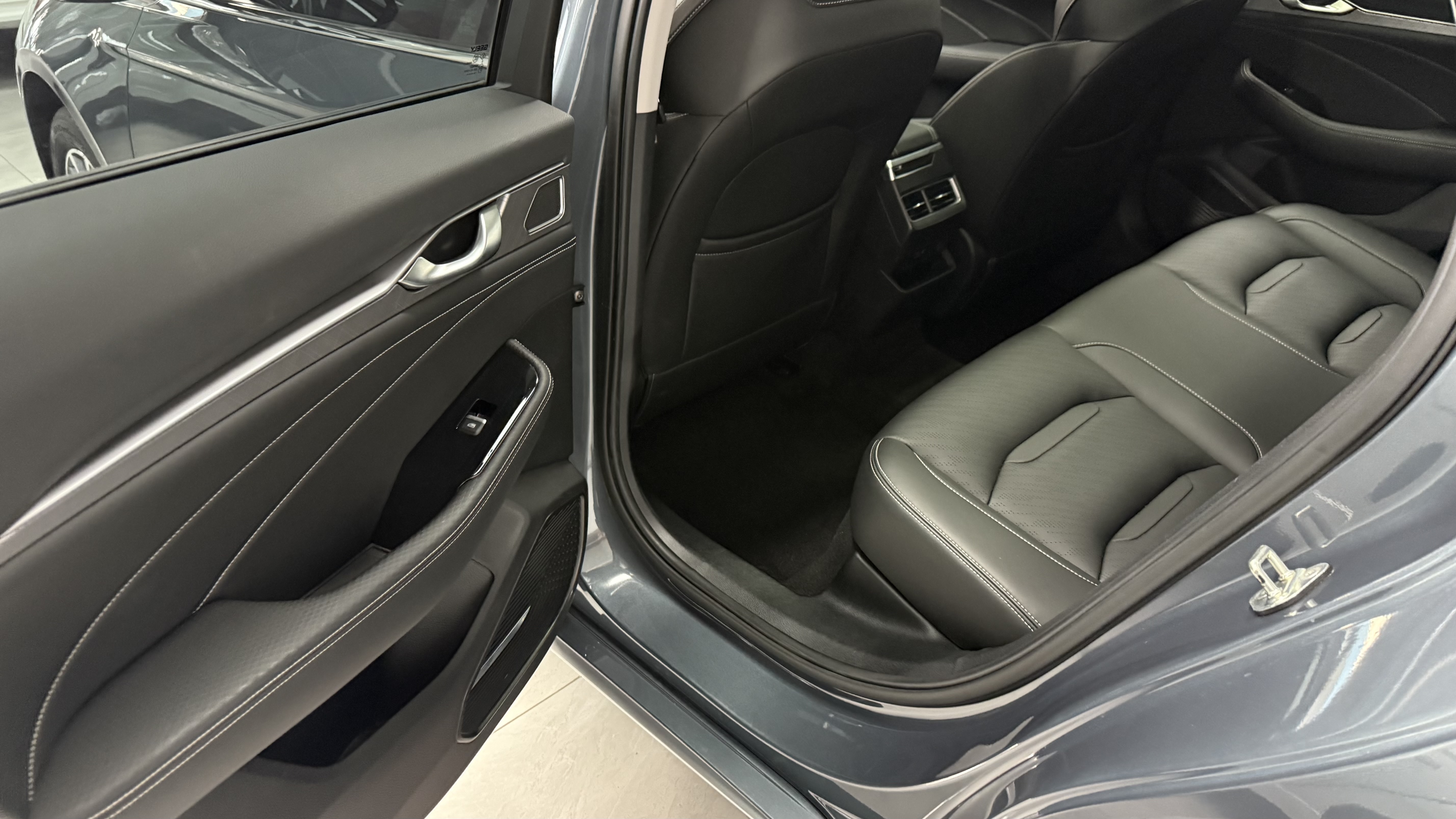 GEELY Preface 2022 image de voiture #6